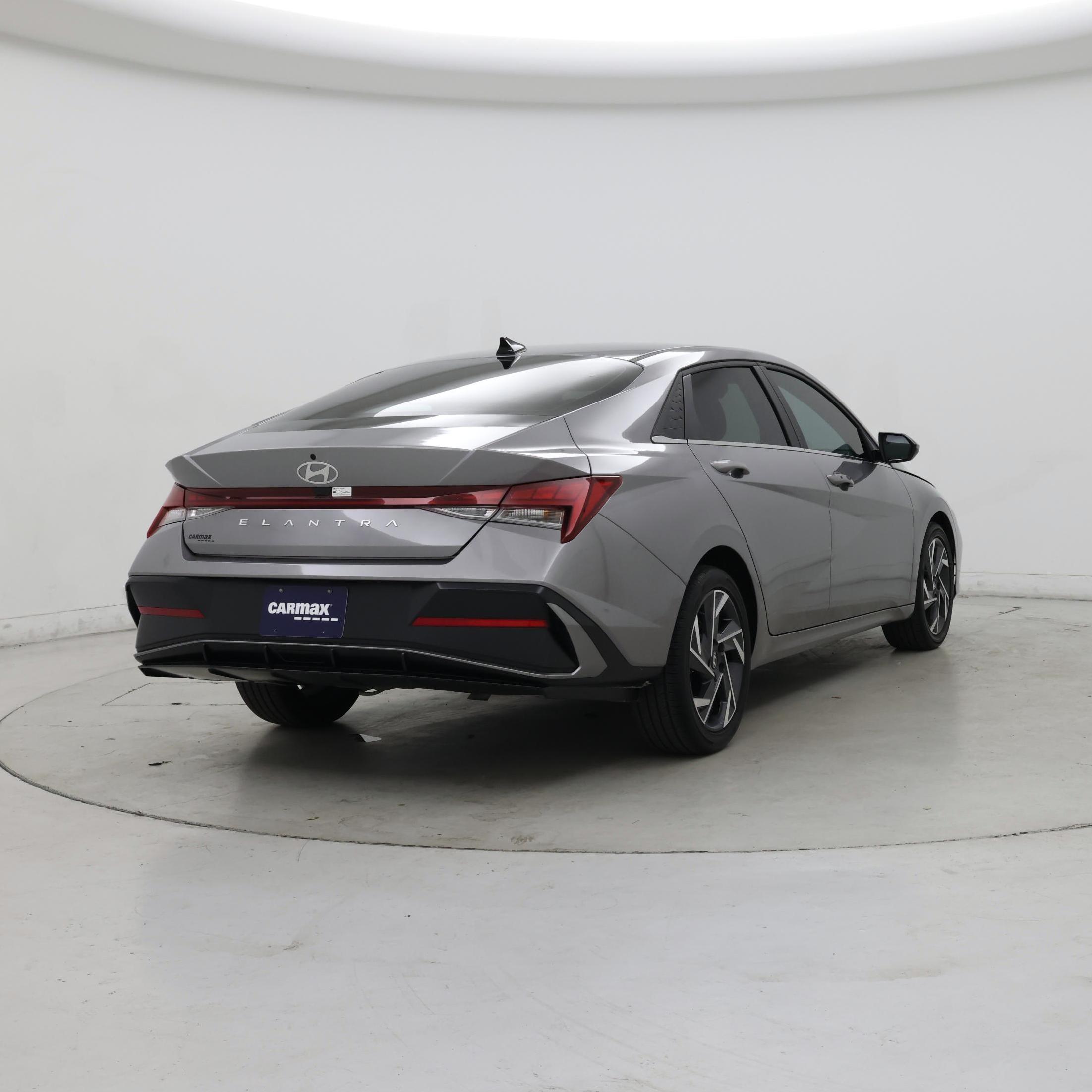 Thumbnail: 2025 Hyundai Elantra - 8