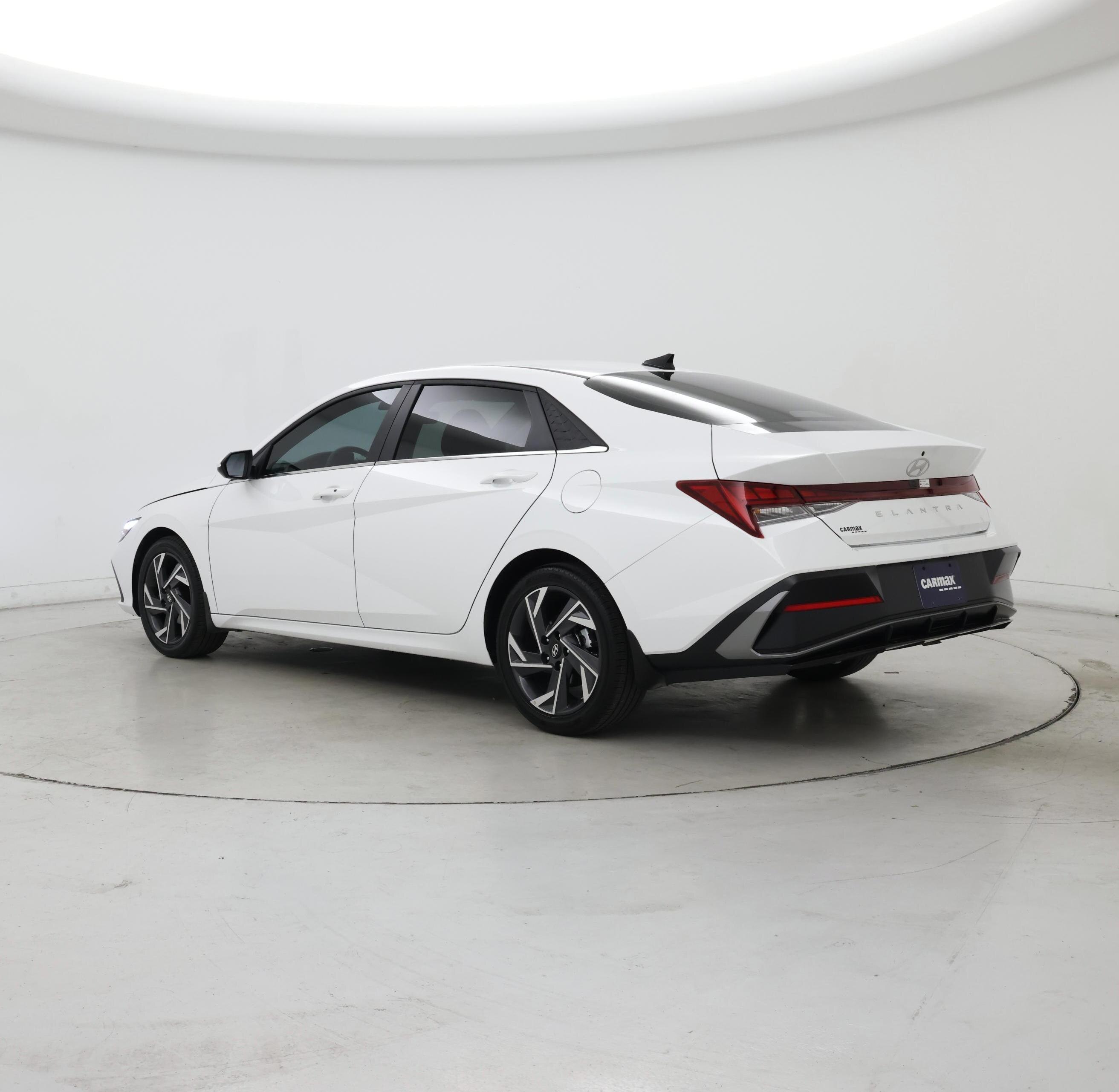 Thumbnail: 2025 Hyundai Elantra - 2