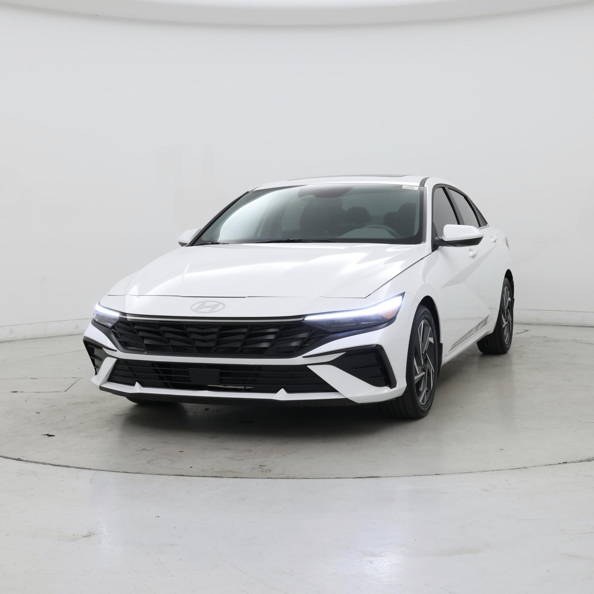 Thumbnail: 2025 Hyundai Elantra - 4