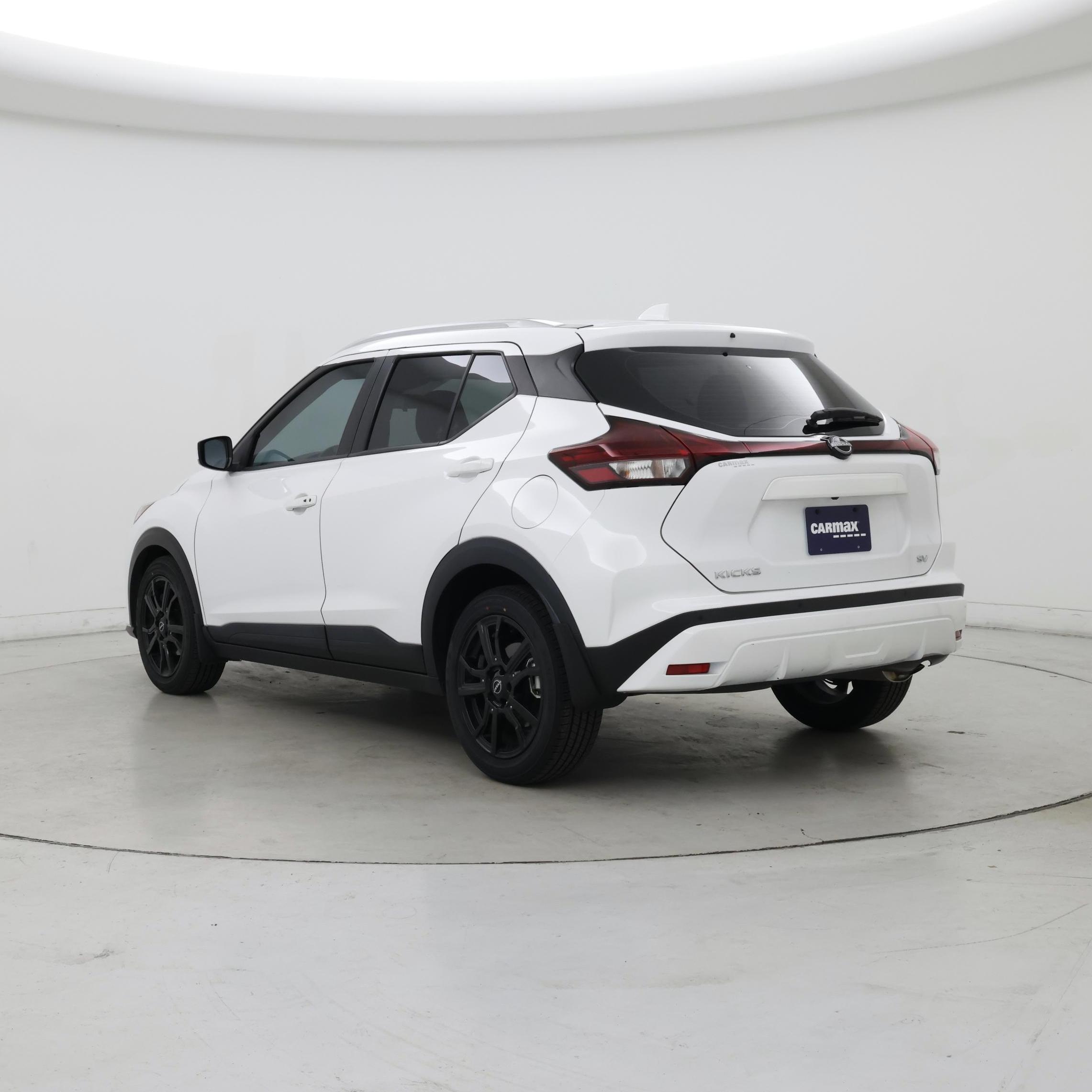 Thumbnail: 2023 Nissan Kicks - 2