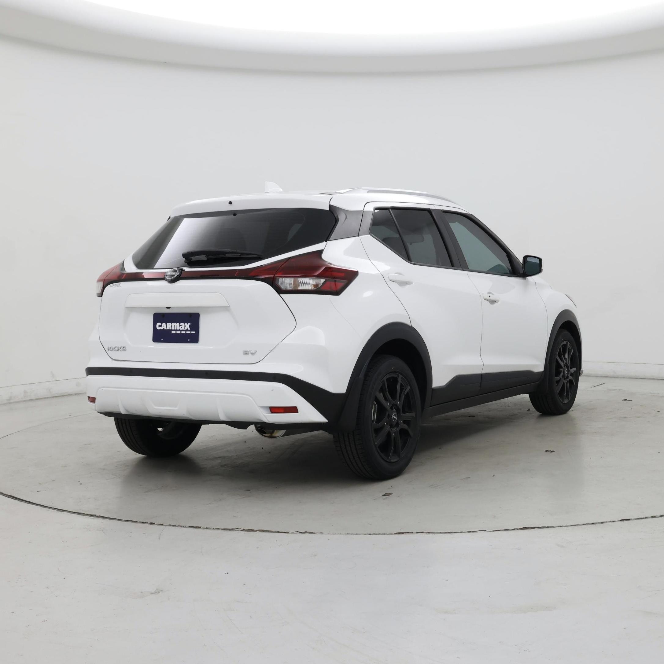 Thumbnail: 2023 Nissan Kicks - 8