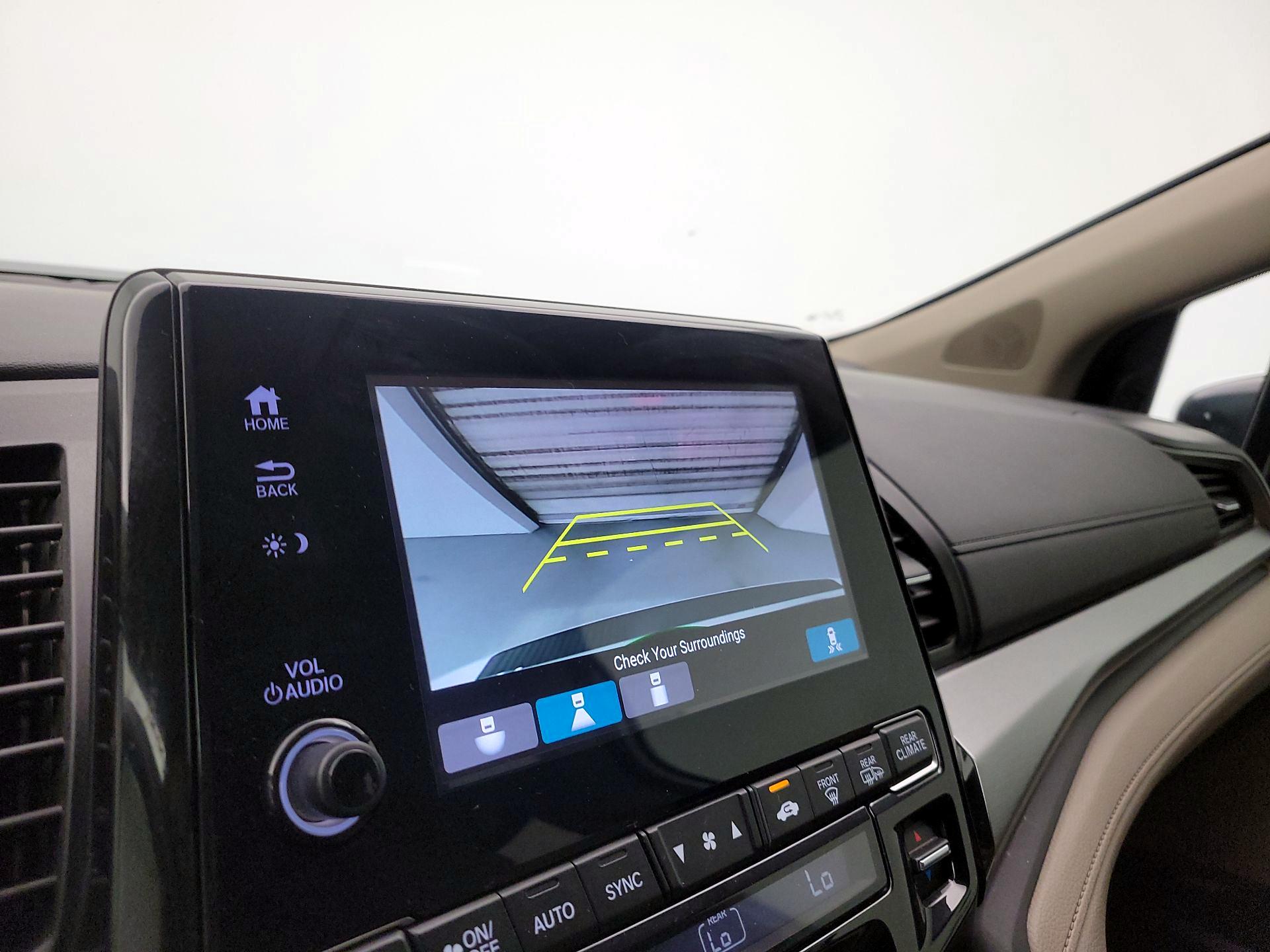 Thumbnail: 2022 Honda Odyssey - 14