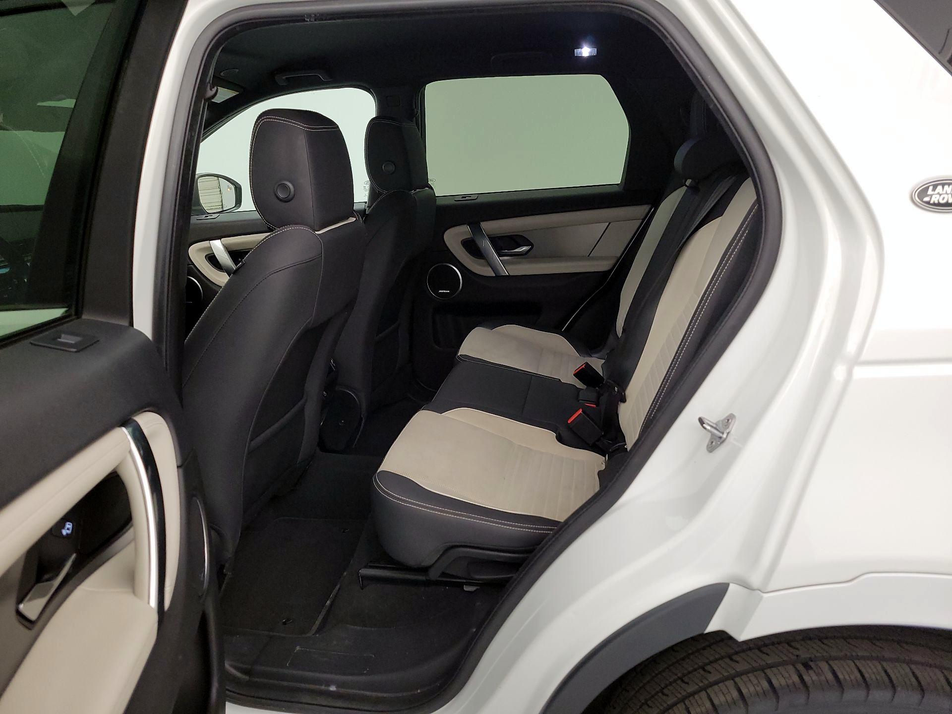 Thumbnail: 2021 Land Rover Discovery Sport - 20