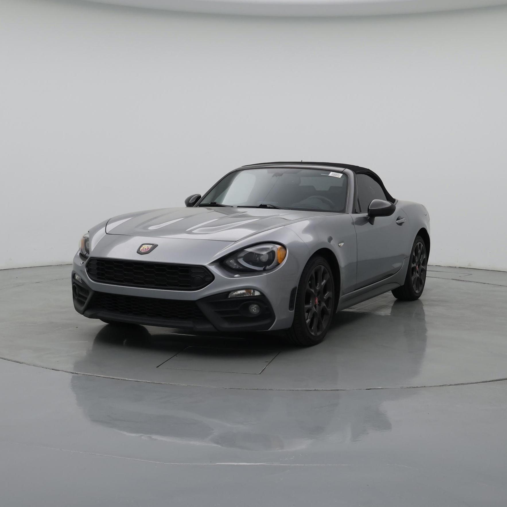 Thumbnail: 2017 Fiat 124 Spider - 4