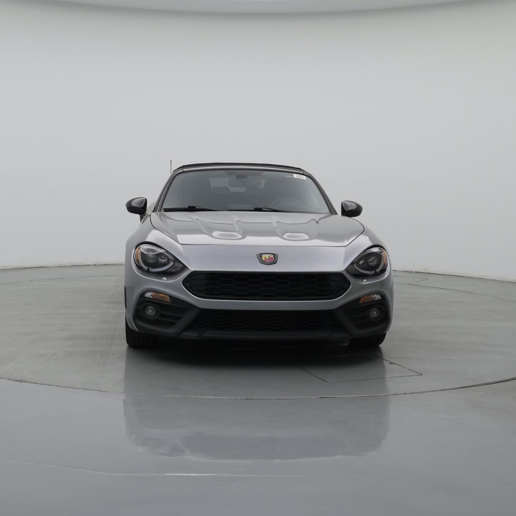 Thumbnail: 2017 Fiat 124 Spider - 5