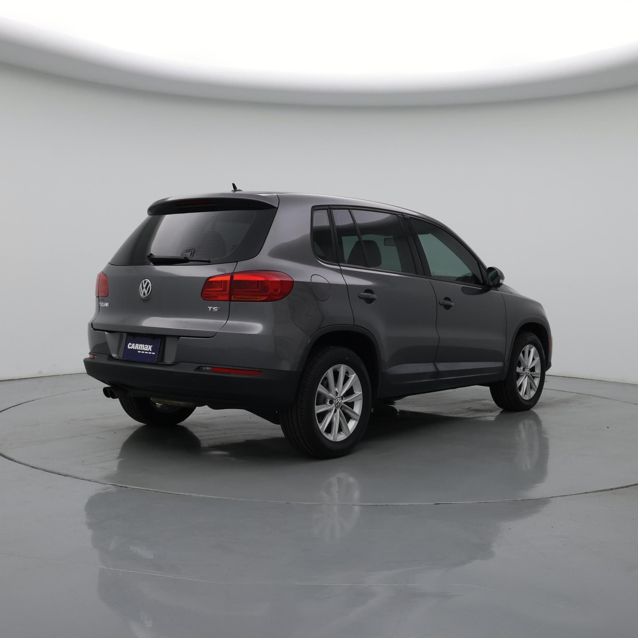 Thumbnail: 2017 Volkswagen Tiguan - 8