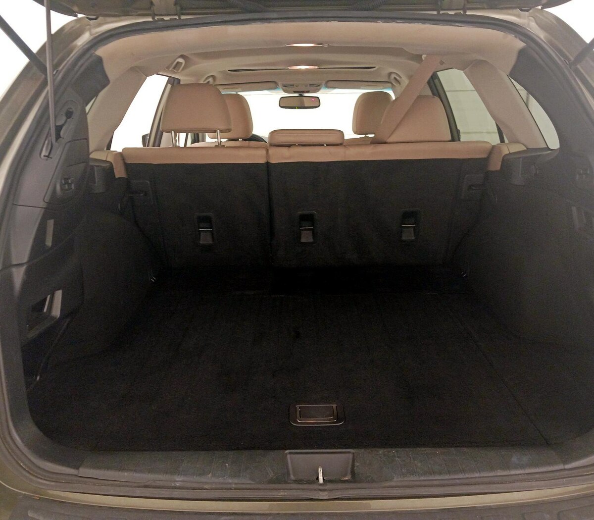 Trunk/Cargo (Seats Up)