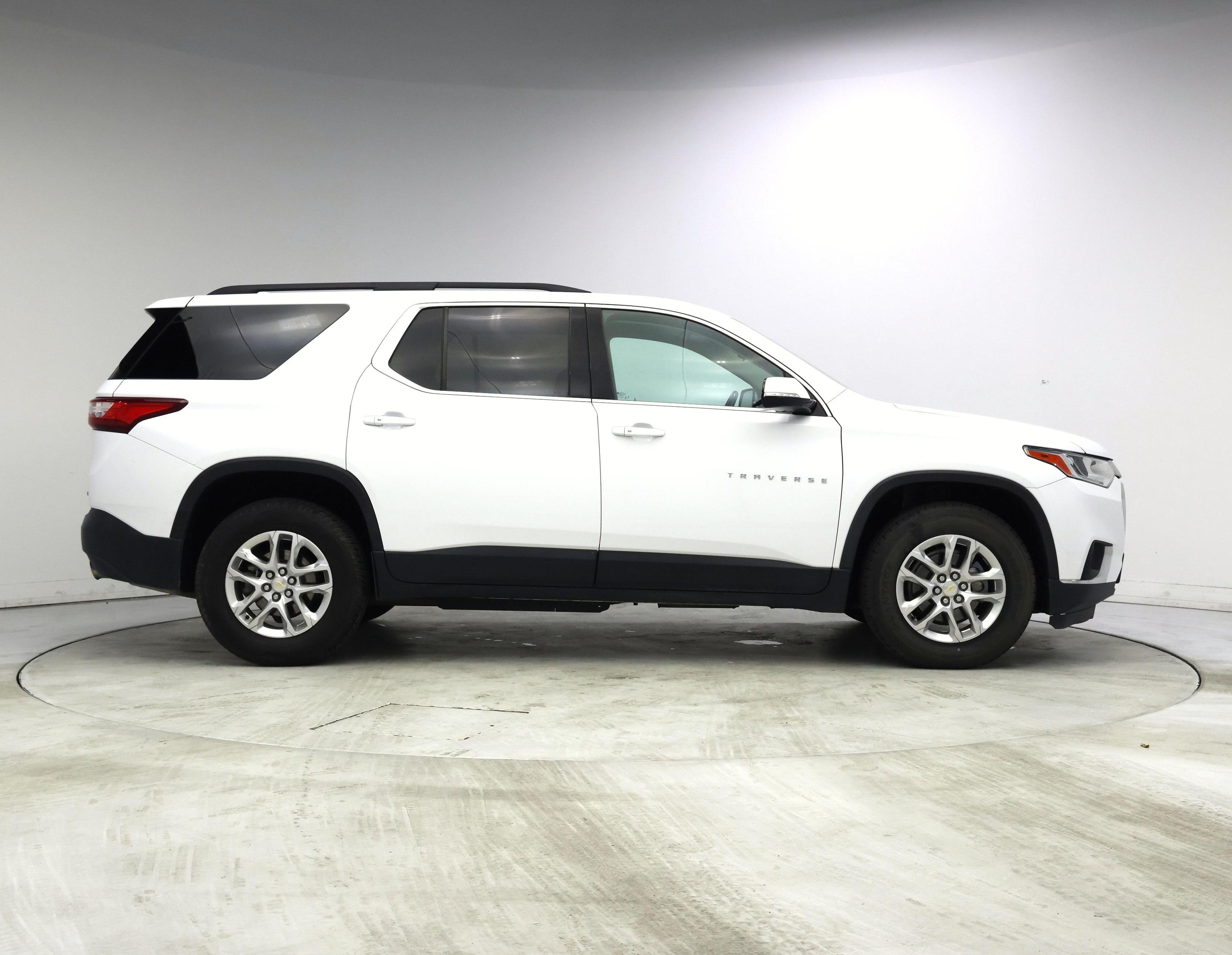 Thumbnail: 2020 Chevrolet Traverse - 7