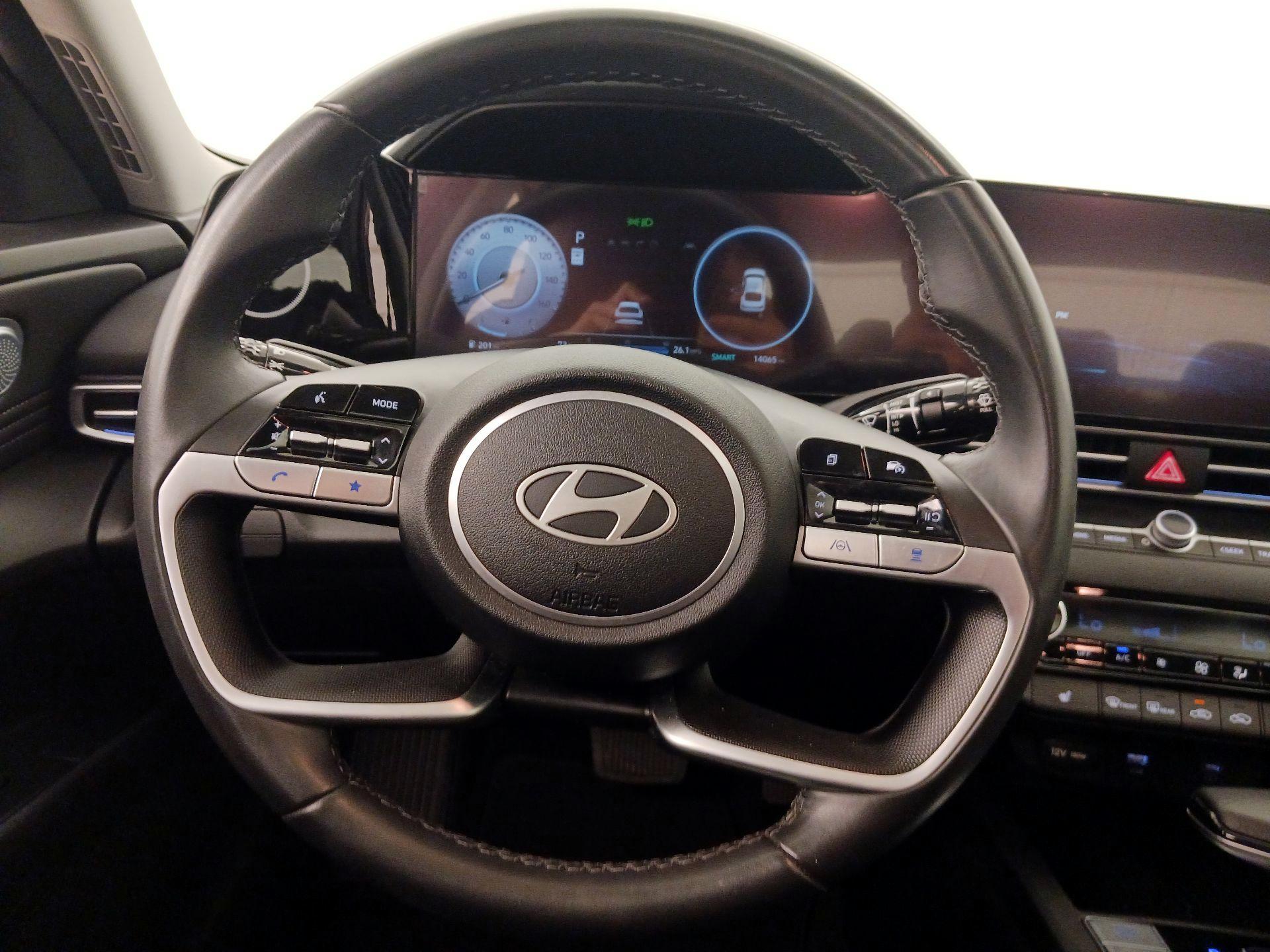 Thumbnail: 2025 Hyundai Elantra - 10