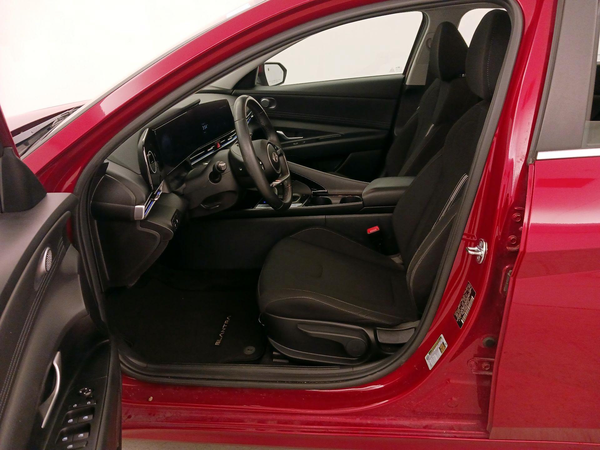 Thumbnail: 2025 Hyundai Elantra - 11