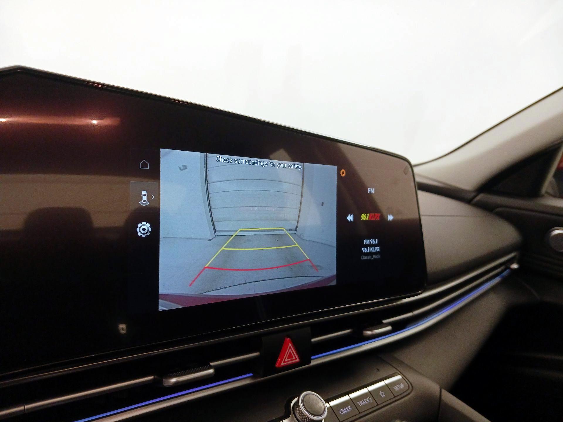 Thumbnail: 2025 Hyundai Elantra - 15