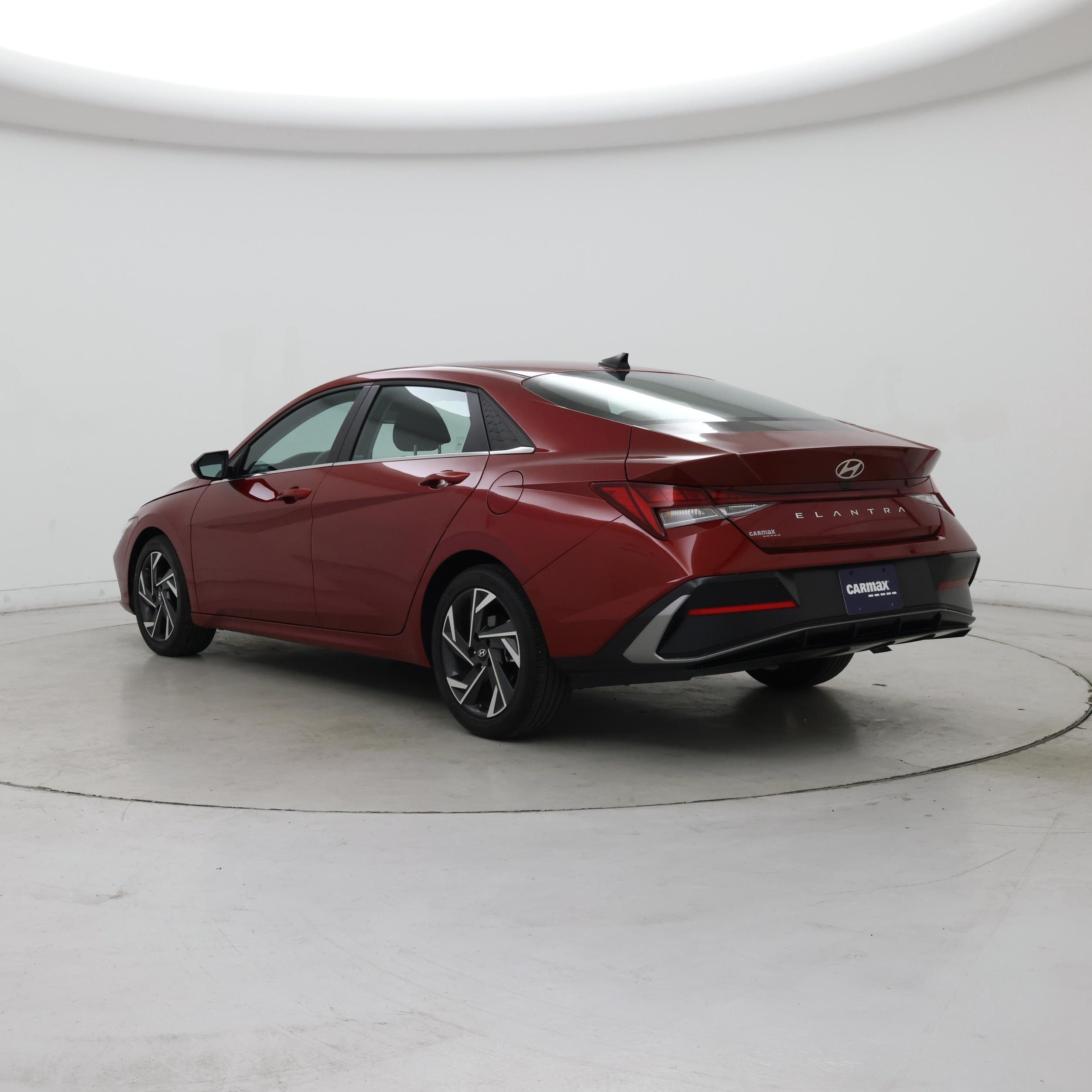 Thumbnail: 2025 Hyundai Elantra - 2