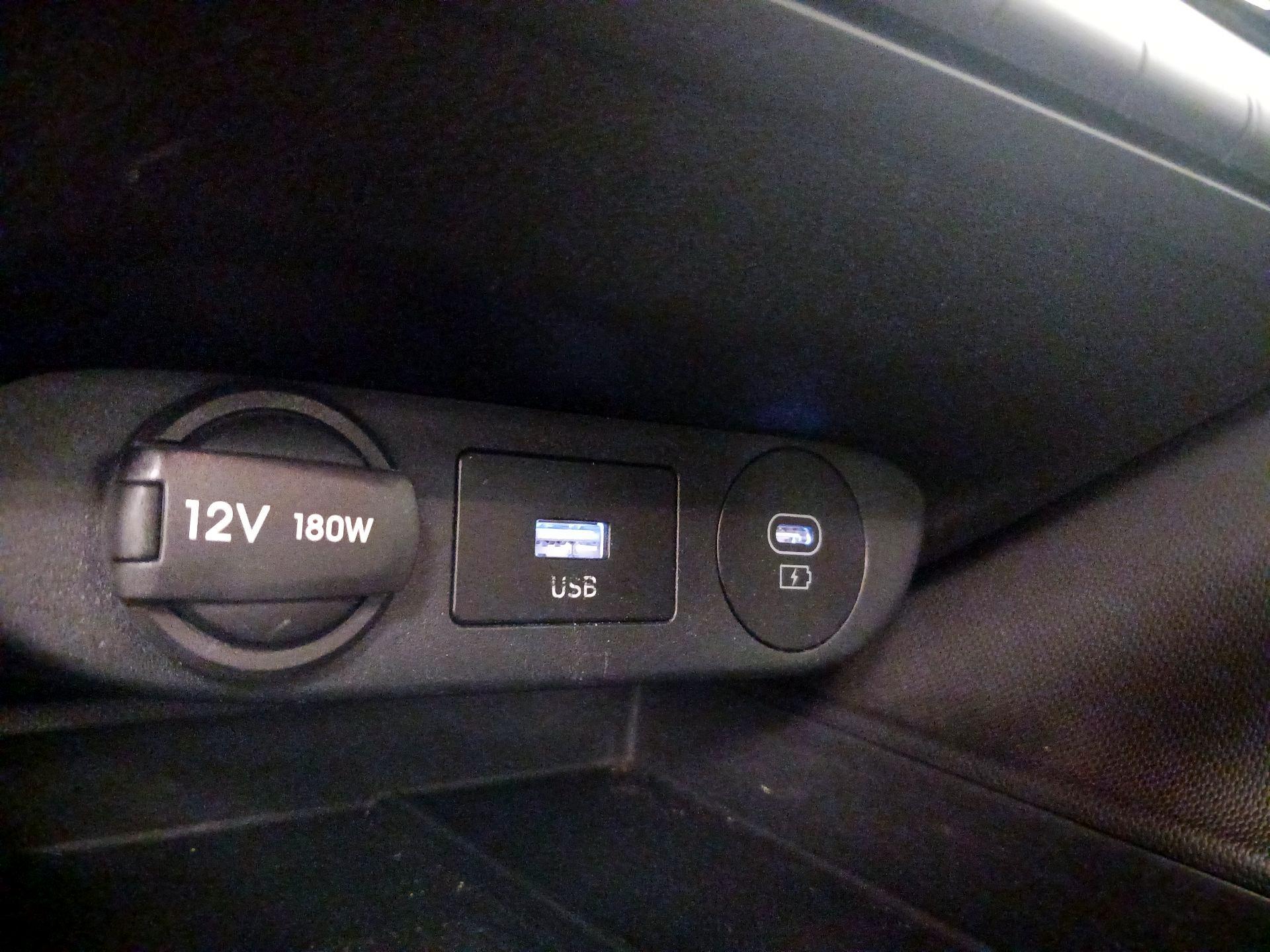 Thumbnail: 2025 Hyundai Elantra - 19