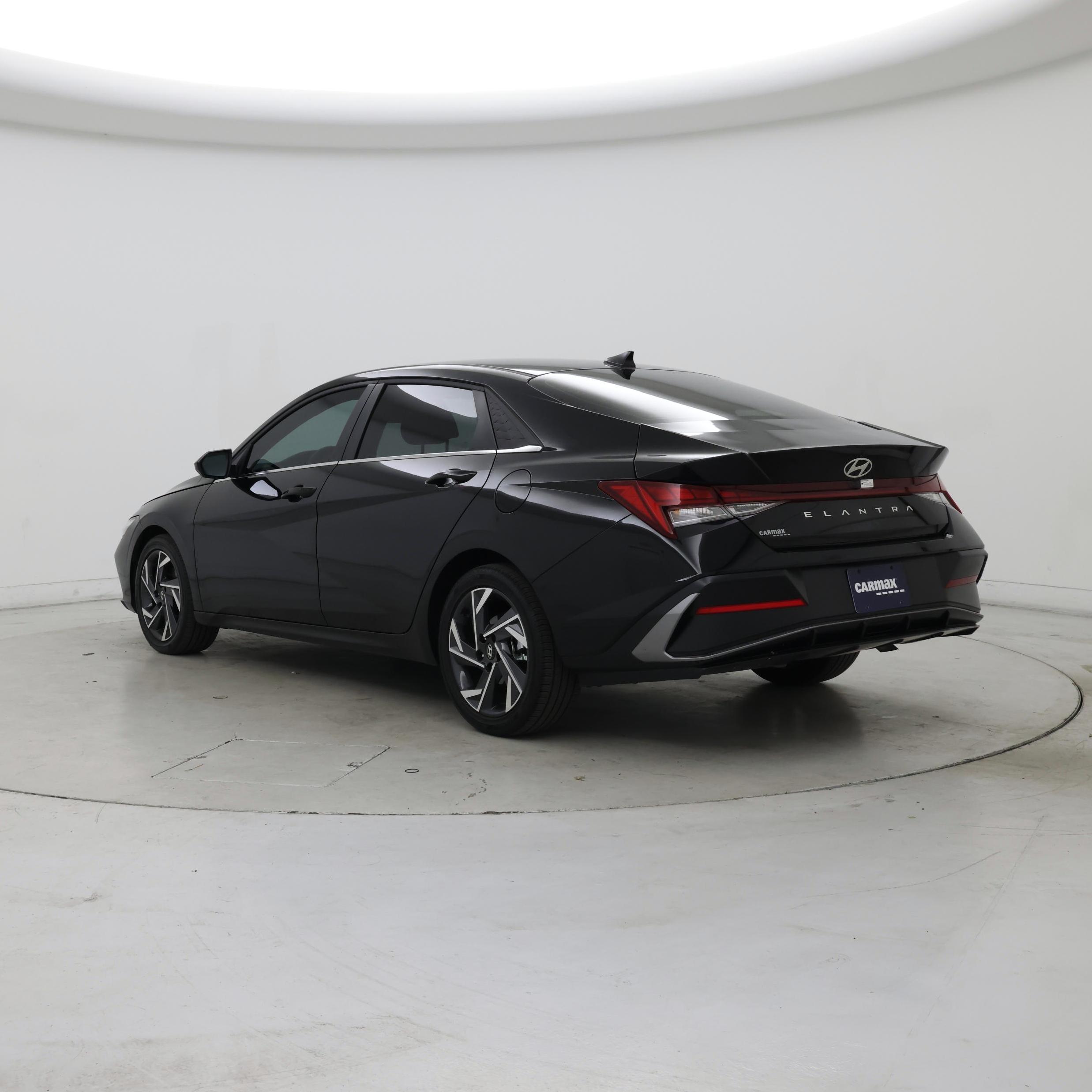 Thumbnail: 2025 Hyundai Elantra - 2