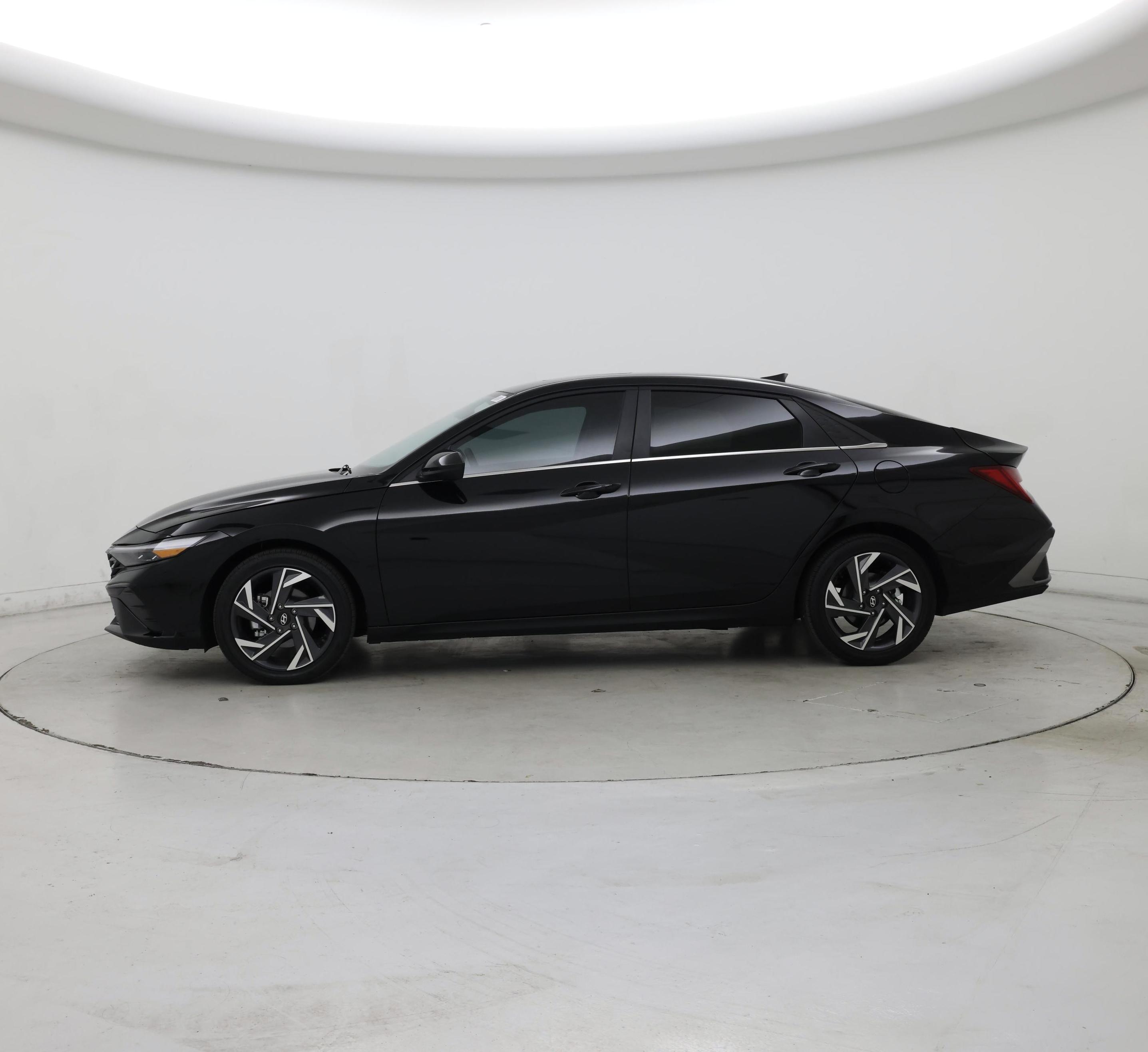 Thumbnail: 2025 Hyundai Elantra - 3