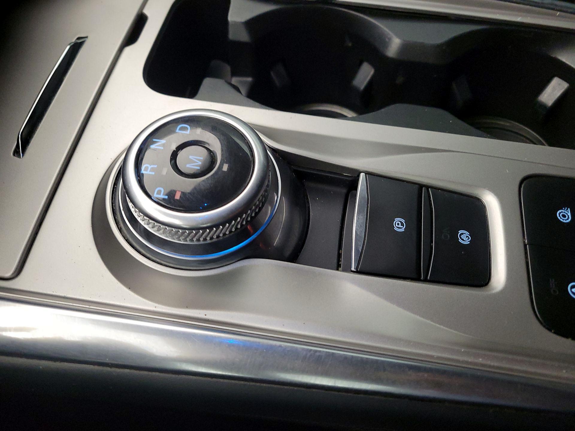 Thumbnail: 2020 Ford Explorer - 18