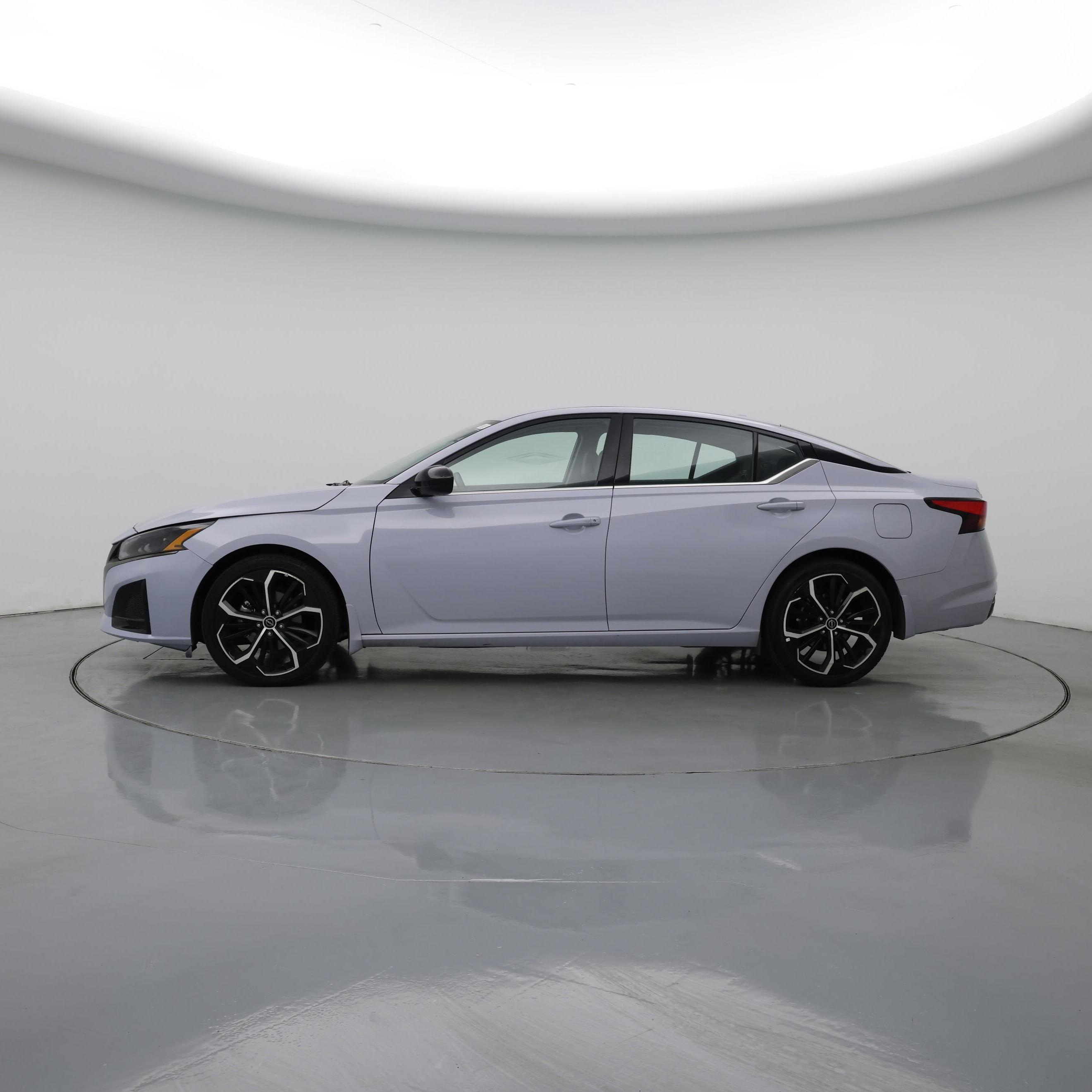 Thumbnail: 2025 Nissan Altima - 3
