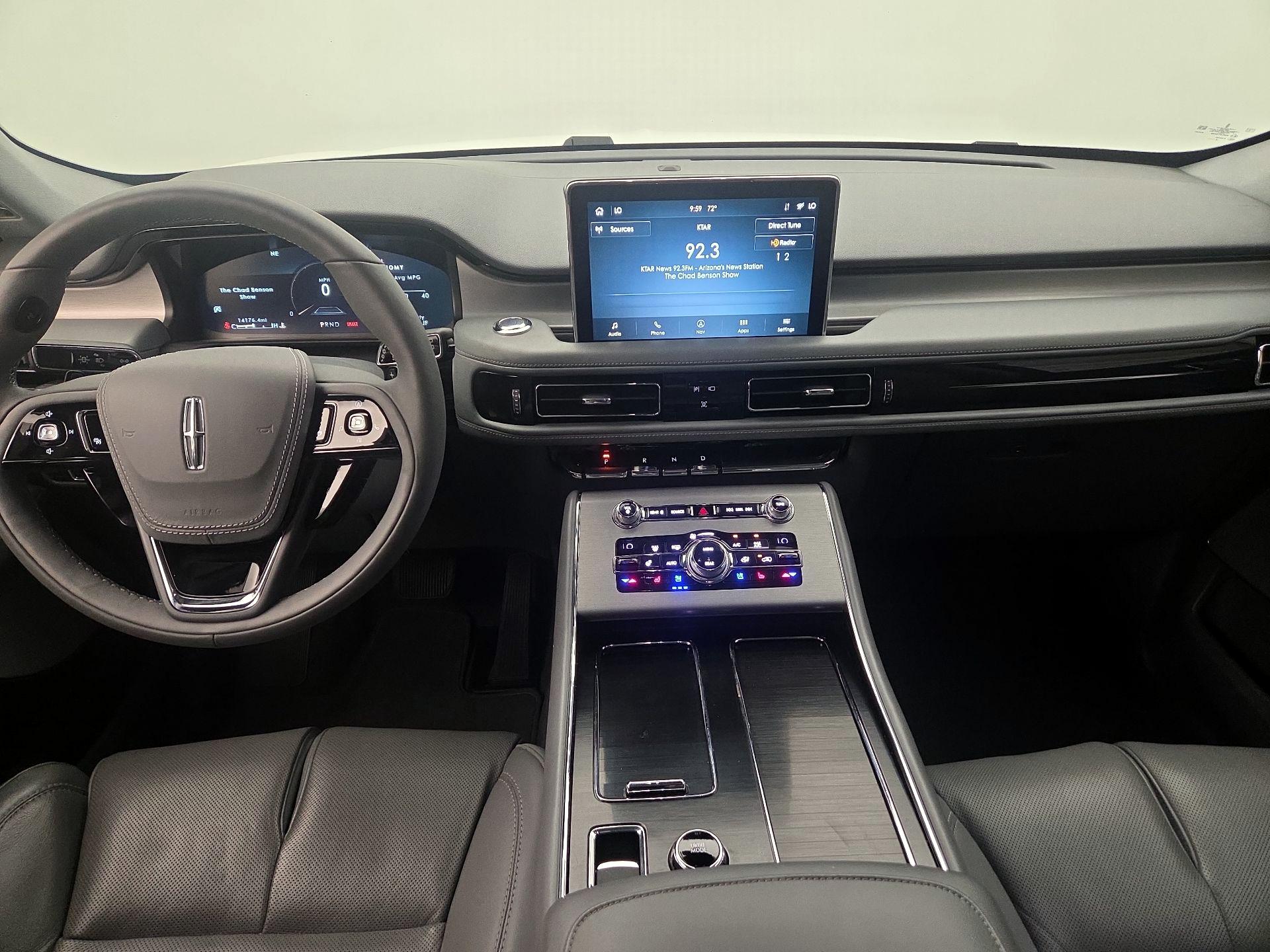 Thumbnail: 2020 Lincoln Aviator - 9