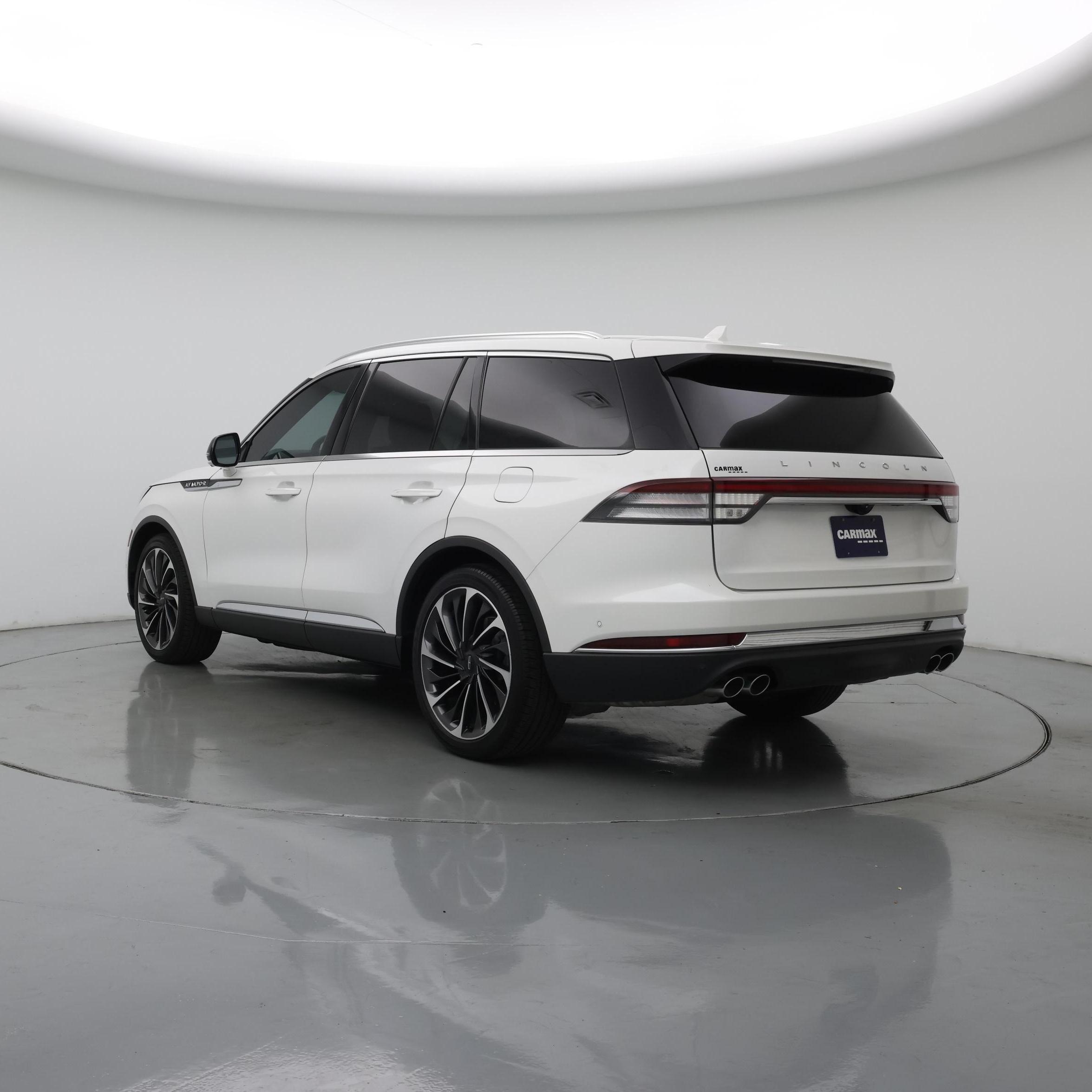 Thumbnail: 2020 Lincoln Aviator - 2