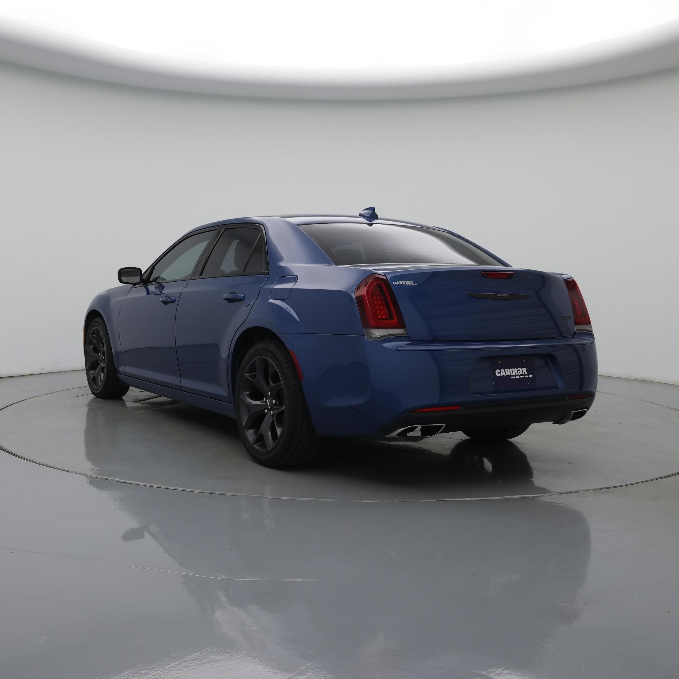 Thumbnail: 2023 Chrysler 300 - 2