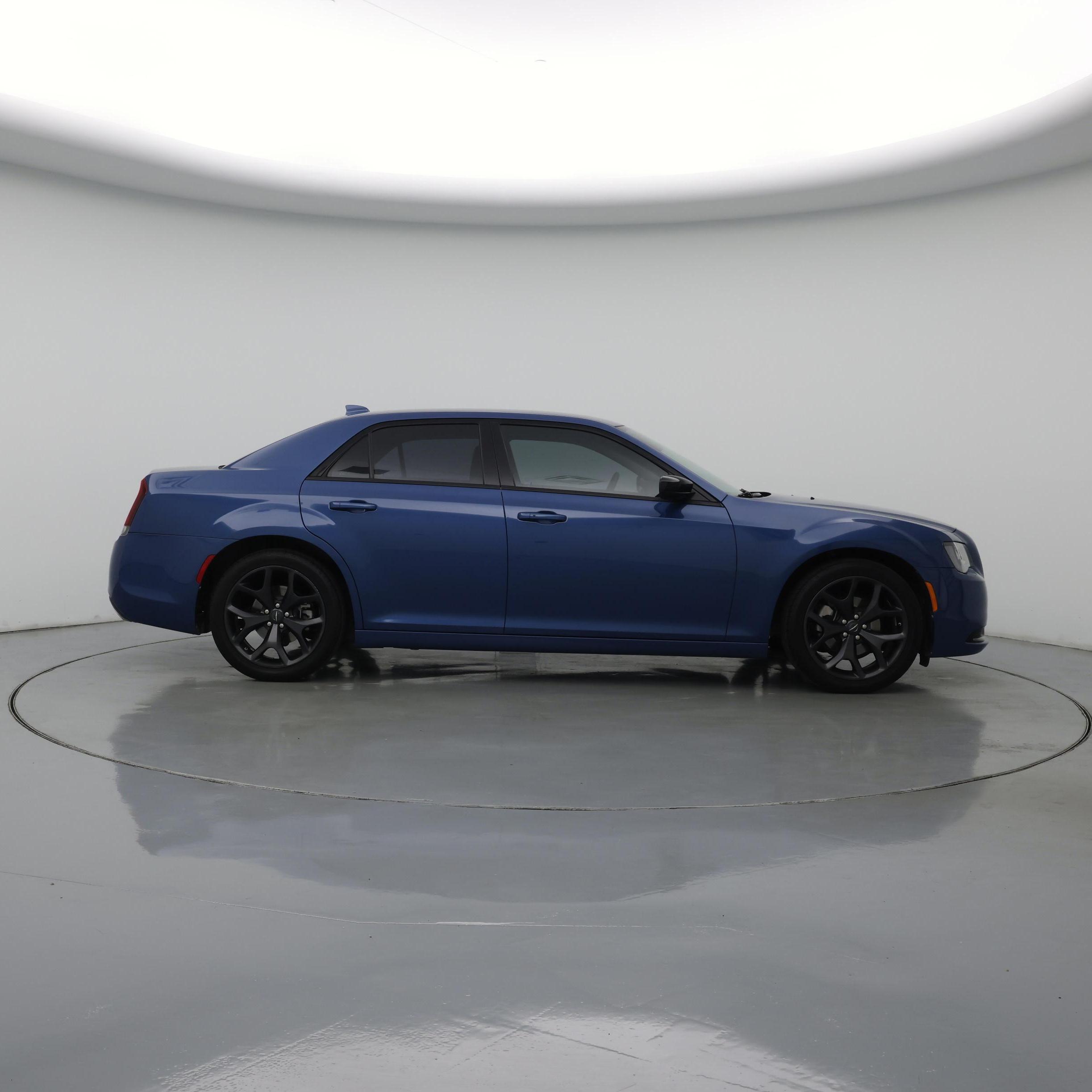 Thumbnail: 2023 Chrysler 300 - 7