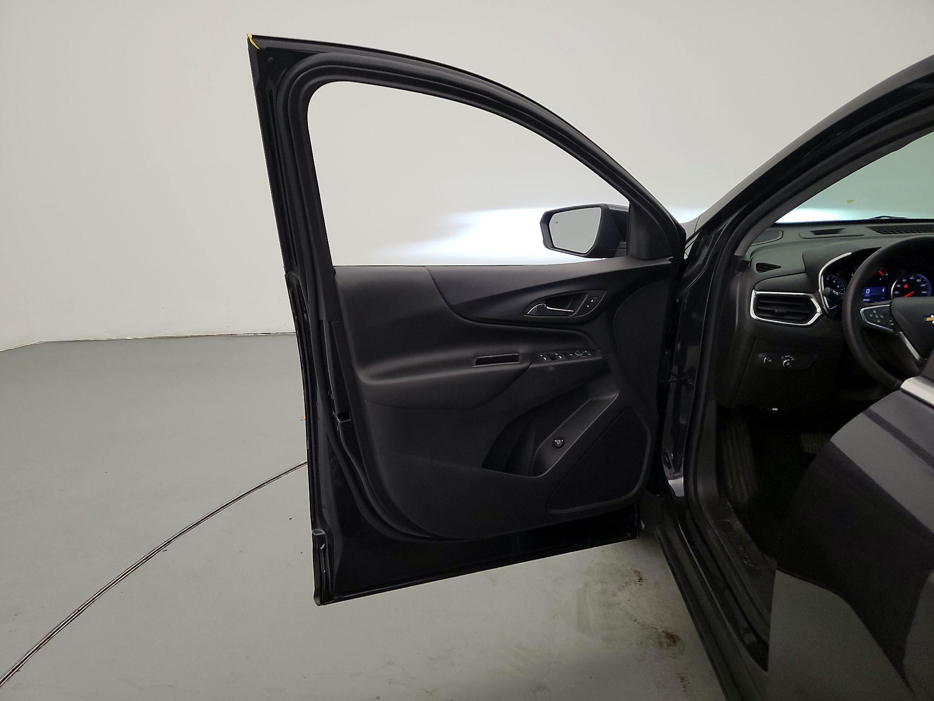 Thumbnail: 2022 Chevrolet Equinox - 12