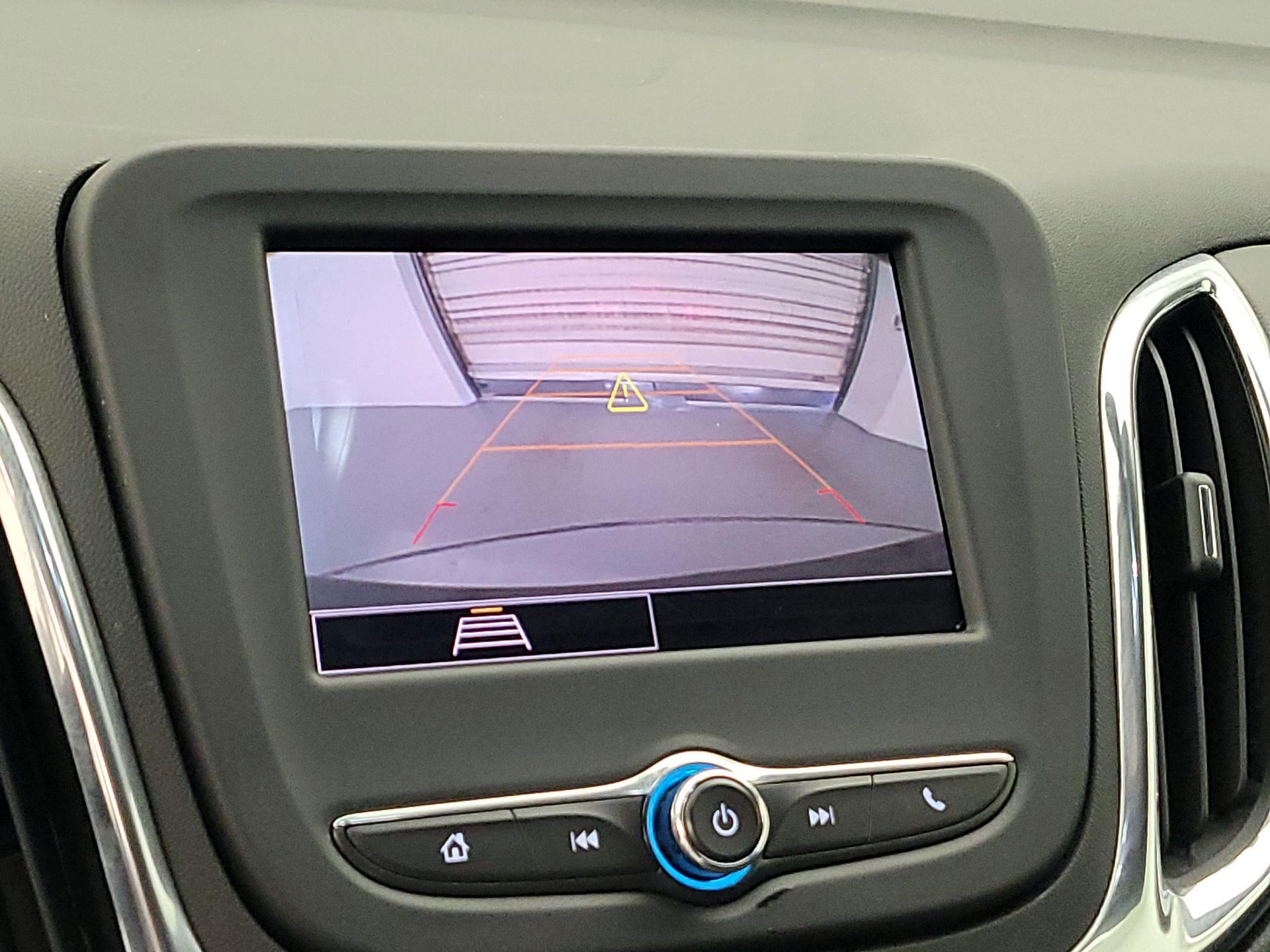 Thumbnail: 2022 Chevrolet Equinox - 14