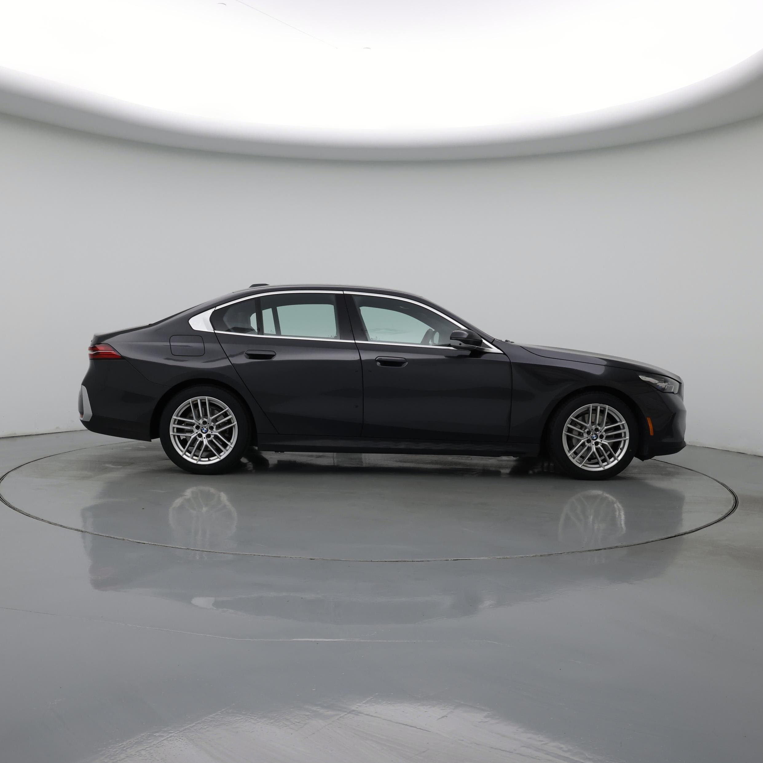 Thumbnail: 2025 BMW 5 Series - 7