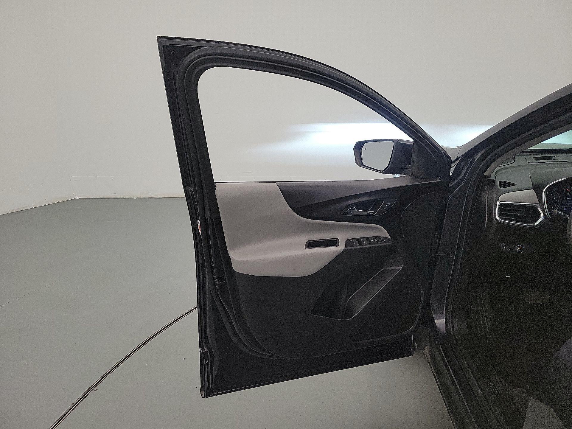 Thumbnail: 2022 Chevrolet Equinox - 12