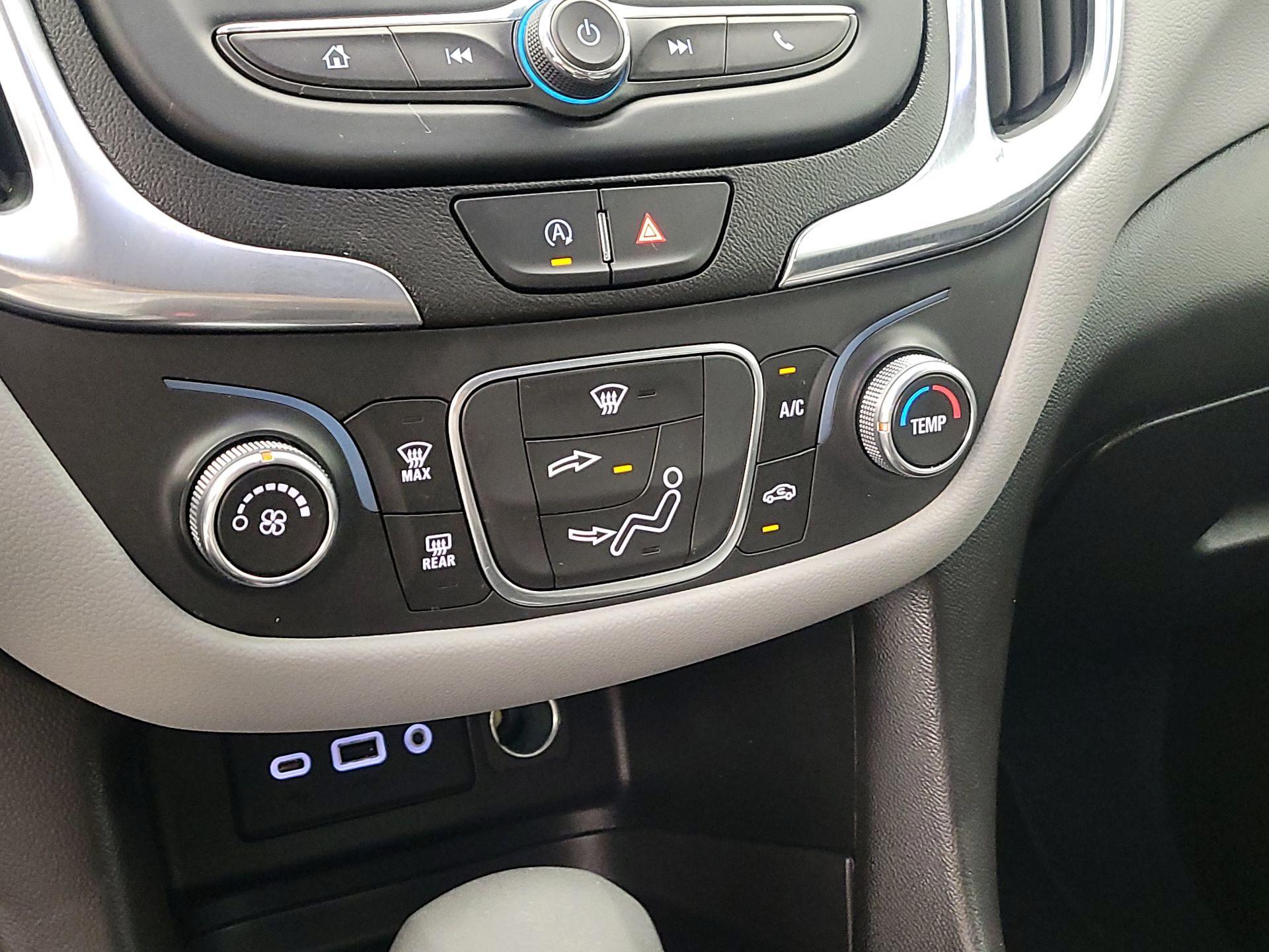 Thumbnail: 2022 Chevrolet Equinox - 16