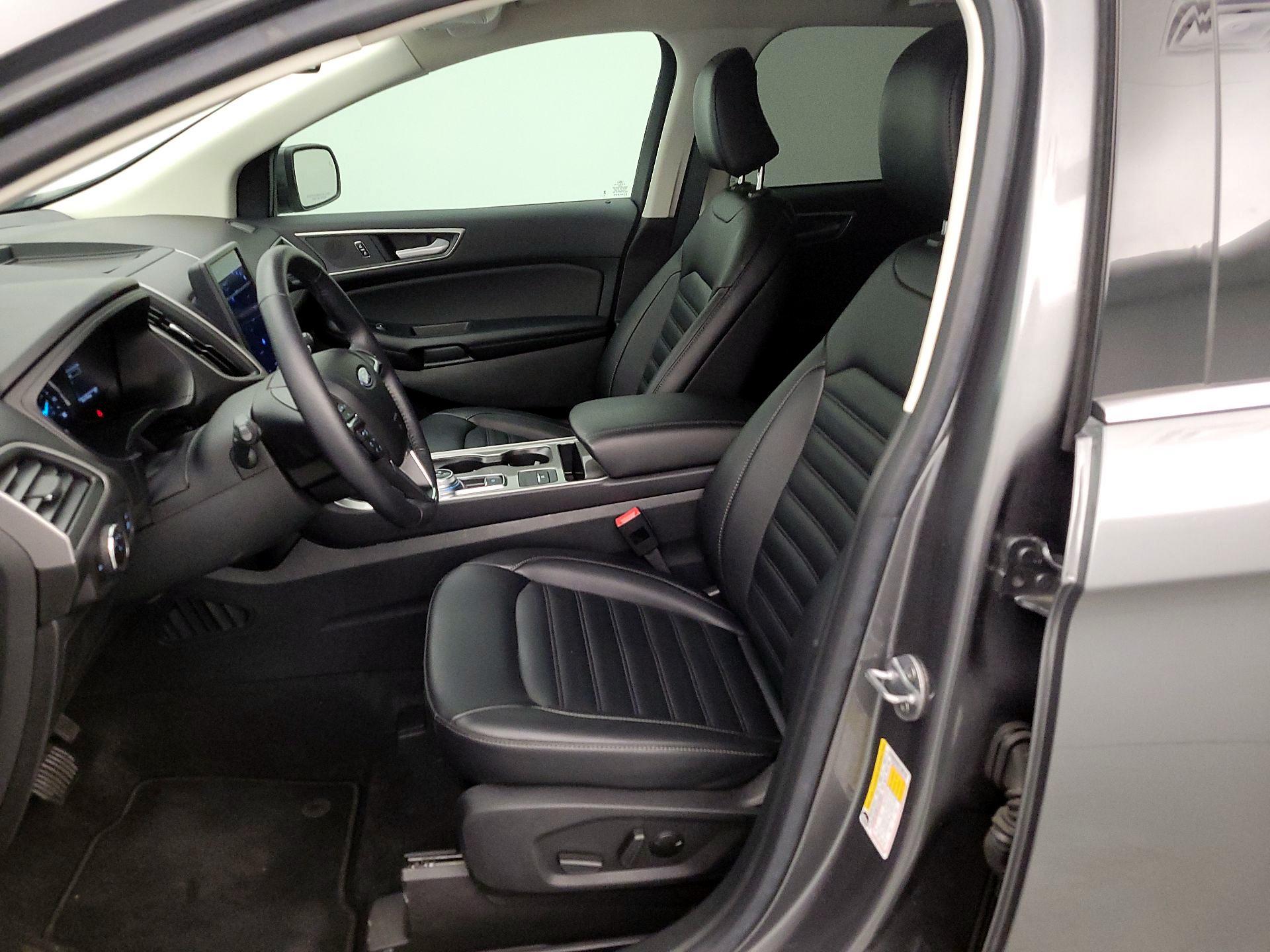 Thumbnail: 2023 Ford Edge - 11