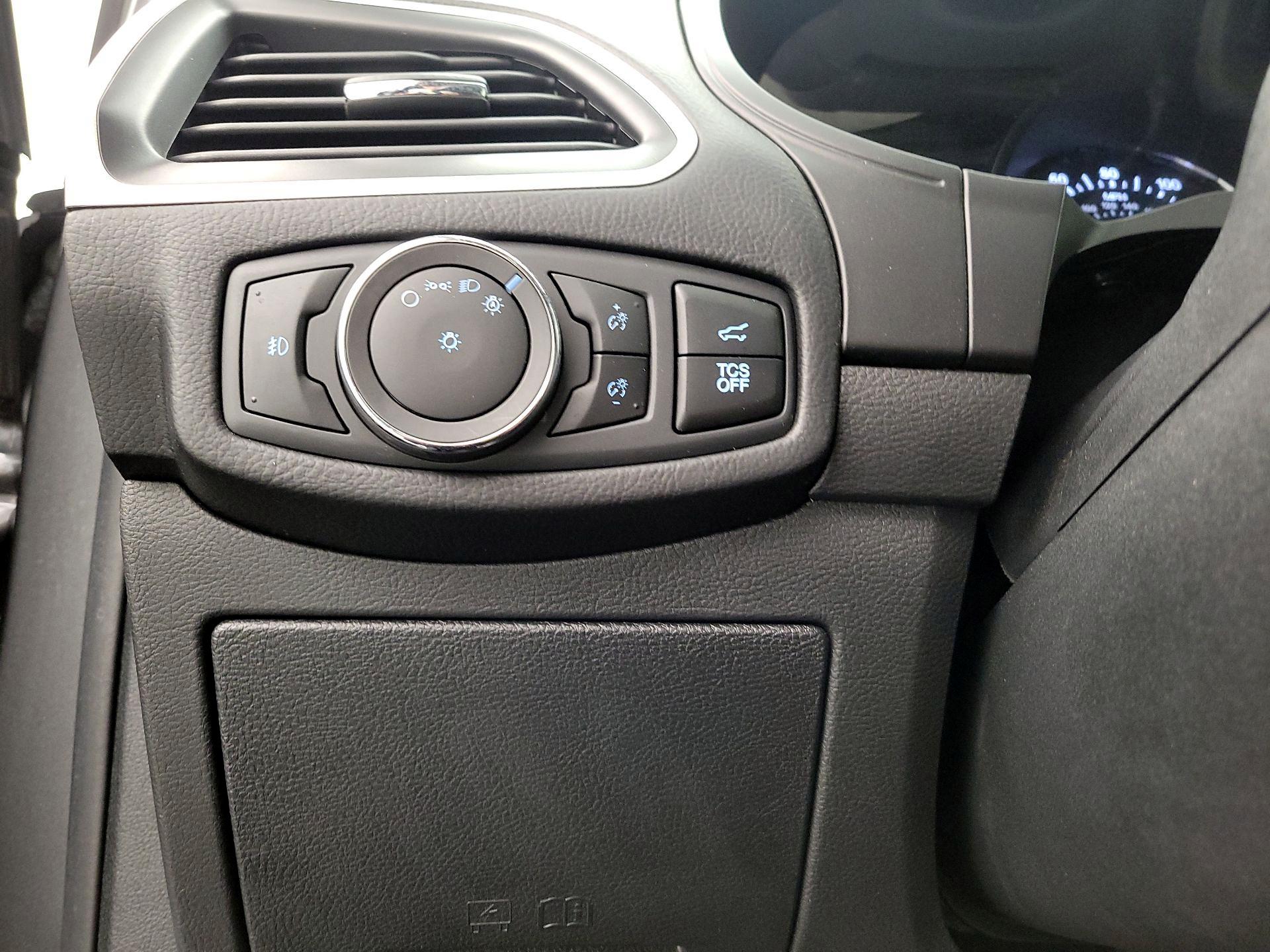 Thumbnail: 2023 Ford Edge - 13