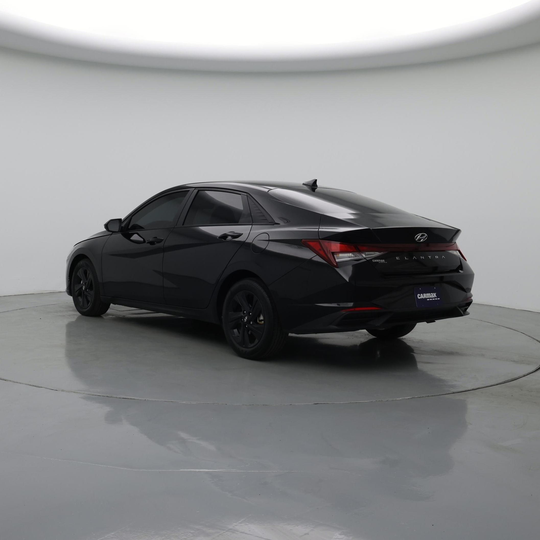 Thumbnail: 2023 Hyundai Elantra - 2
