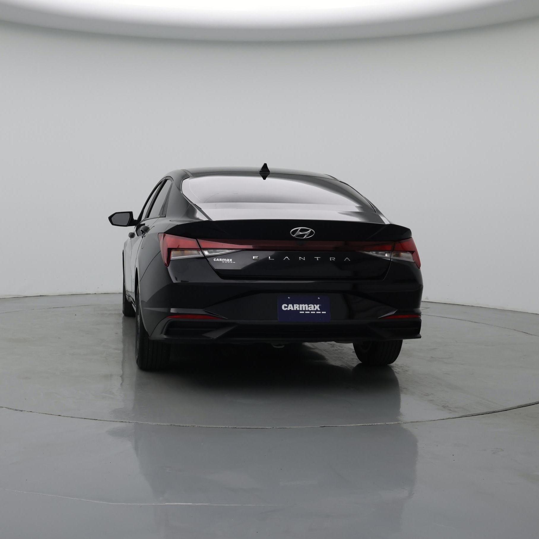 Thumbnail: 2023 Hyundai Elantra - 6