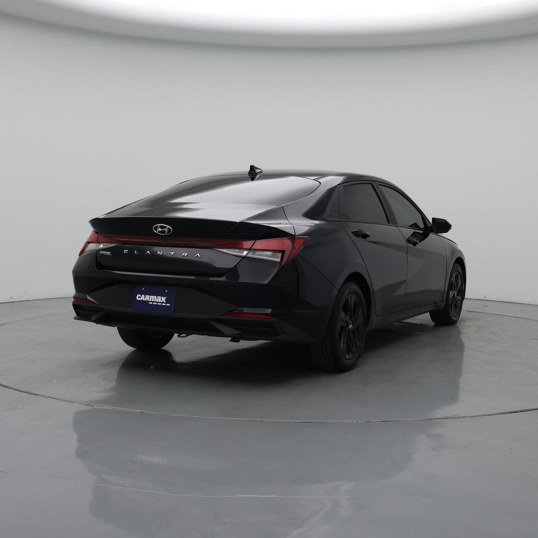 Thumbnail: 2023 Hyundai Elantra - 8