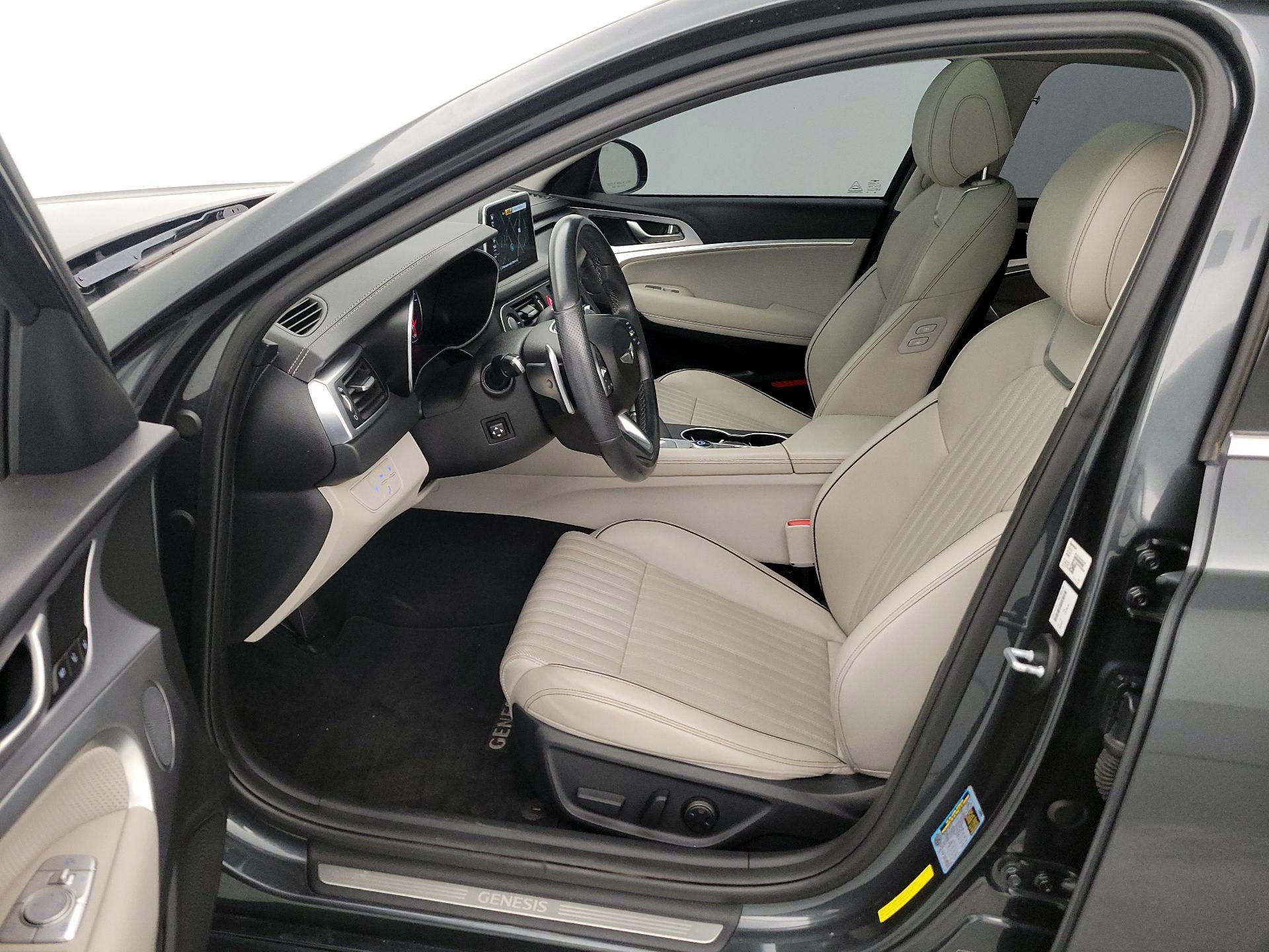 Thumbnail: 2020 Genesis G70 - 11