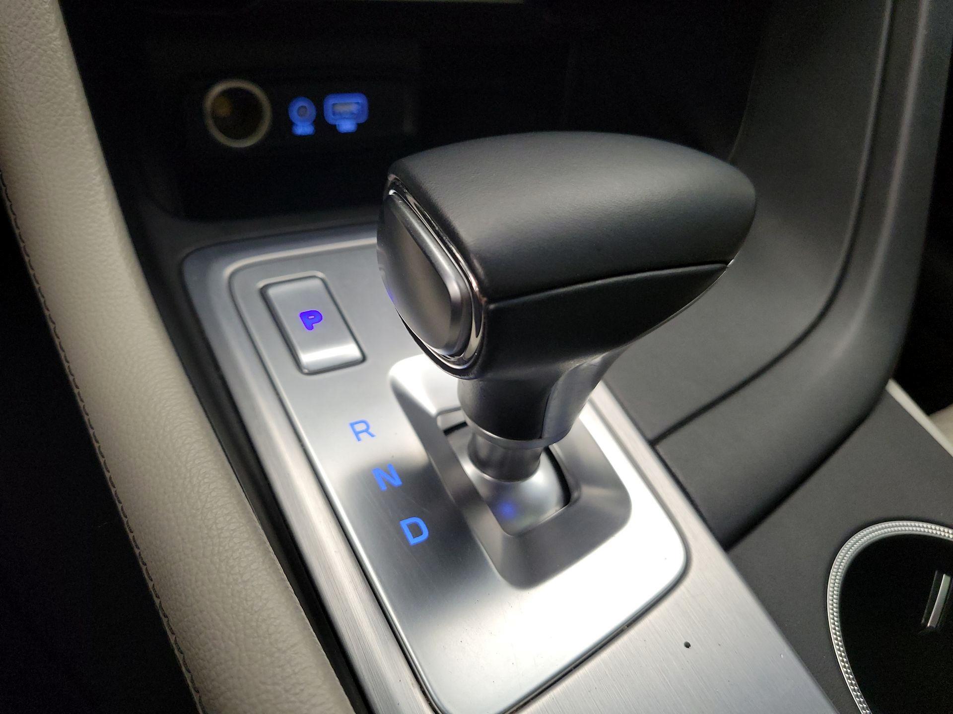 Thumbnail: 2020 Genesis G70 - 18