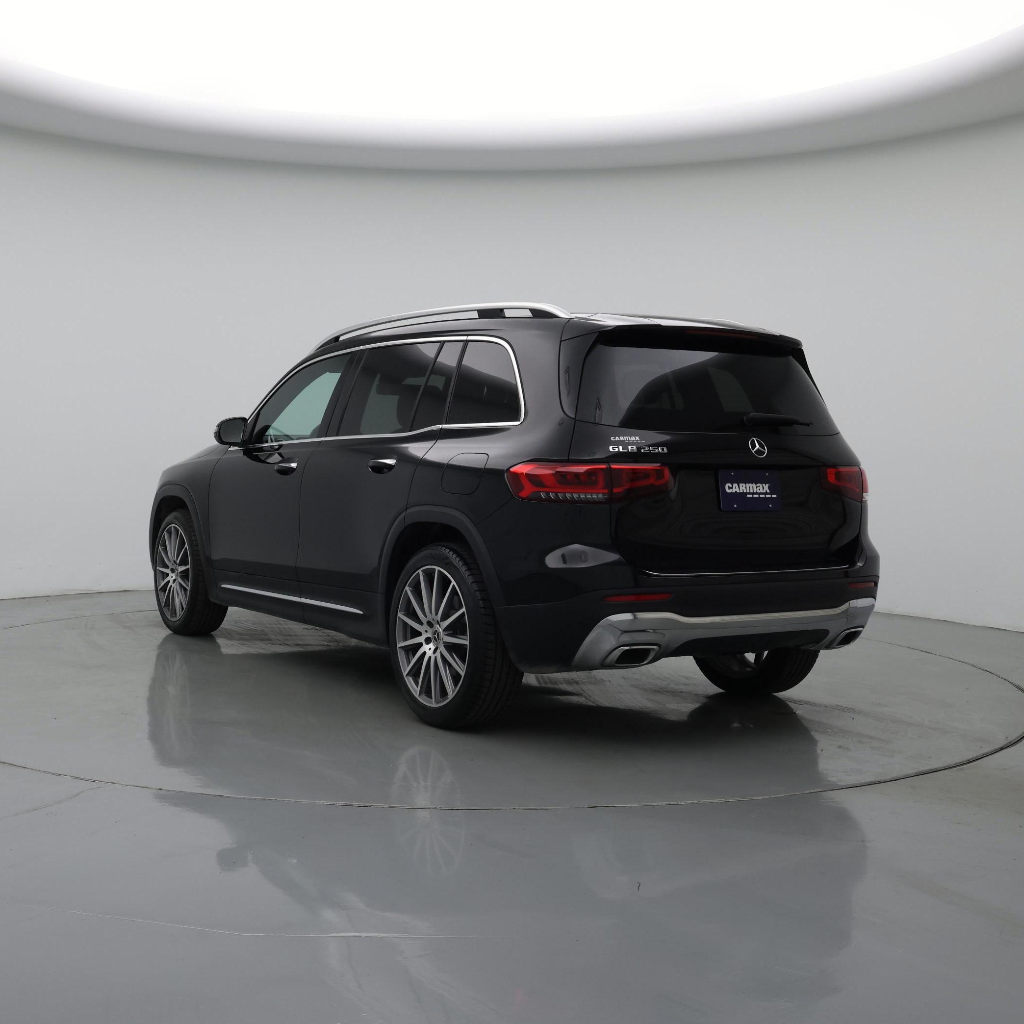 Thumbnail: 2021 Mercedes-Benz GLB - 2