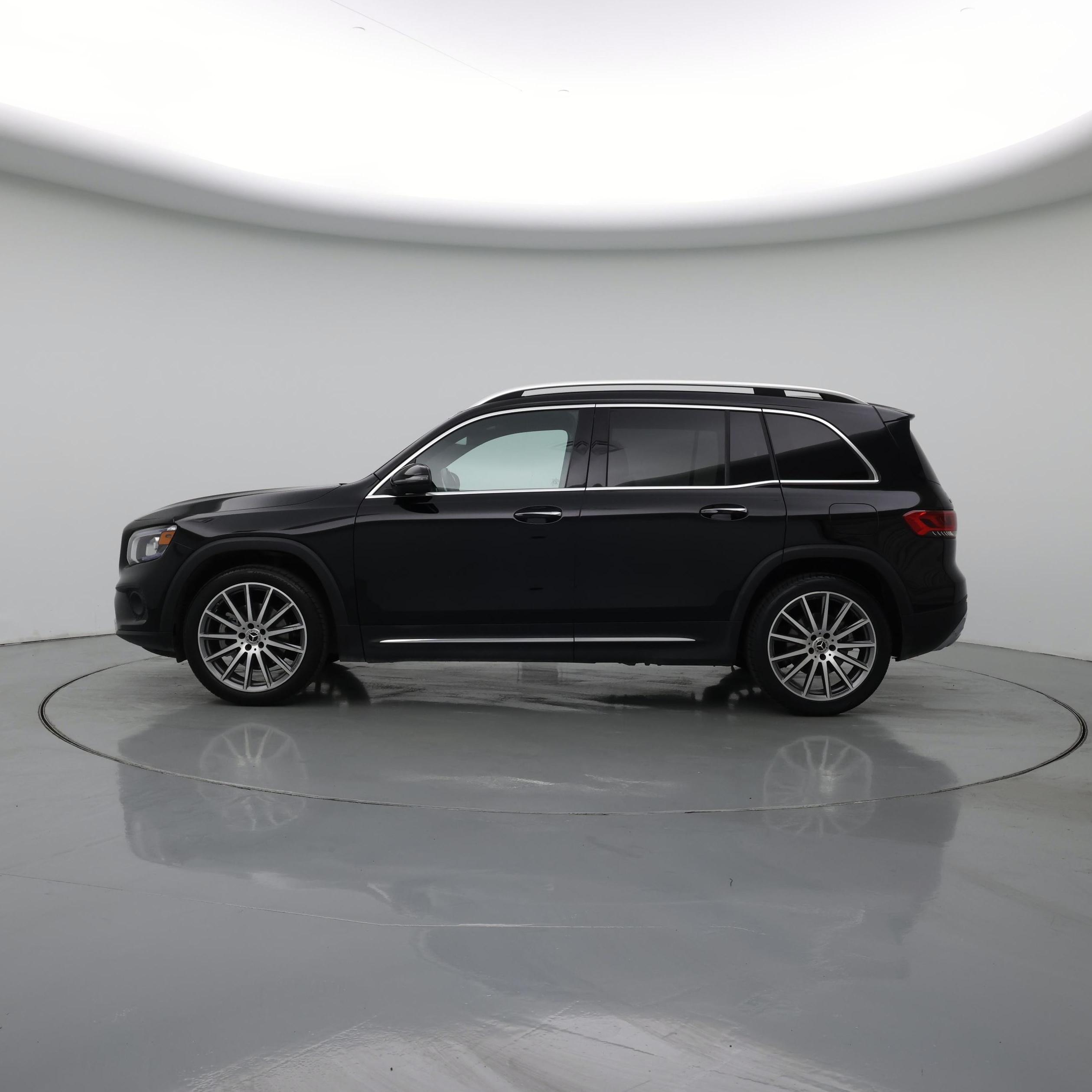 Thumbnail: 2021 Mercedes-Benz GLB - 3