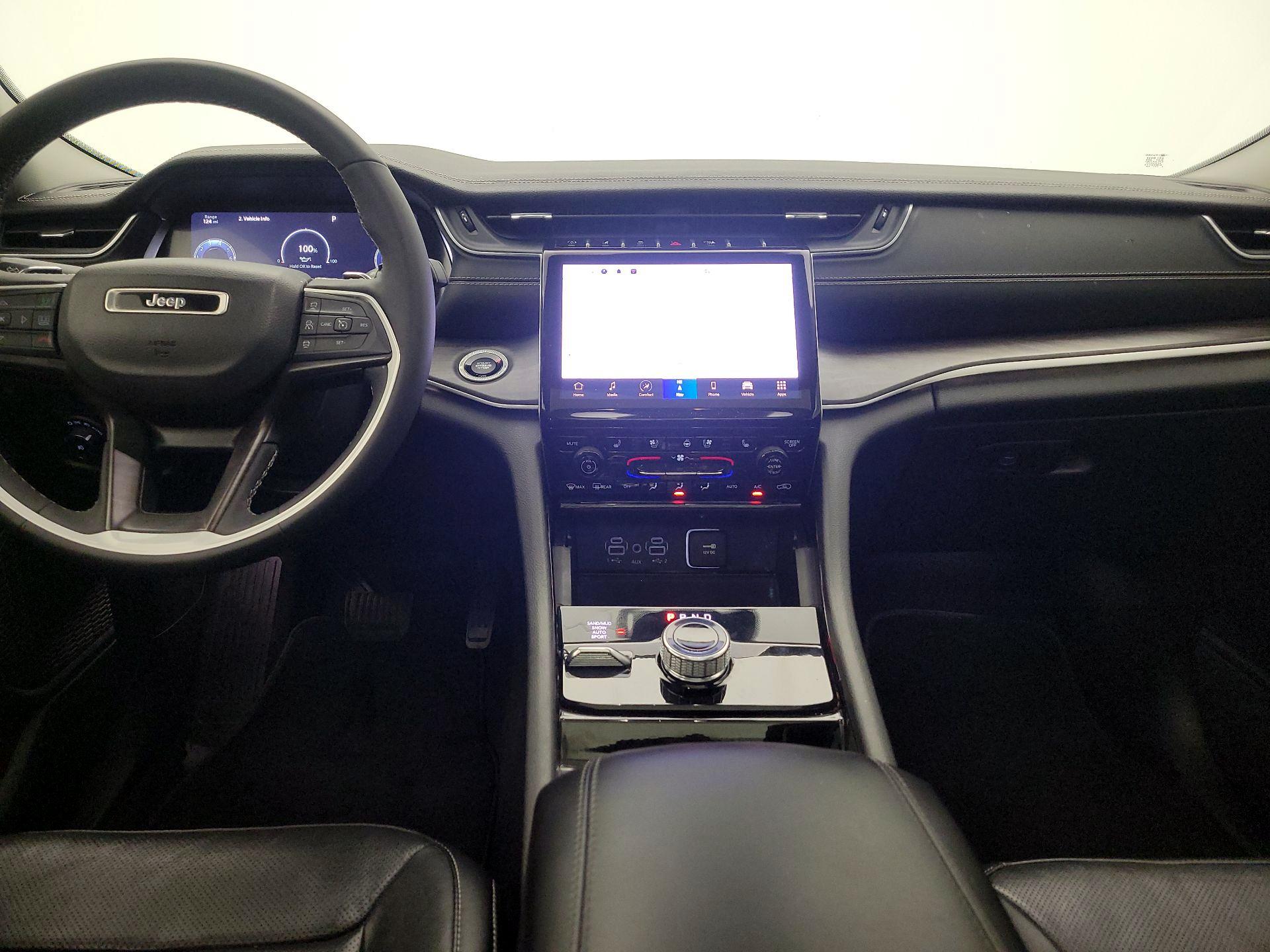 Thumbnail: 2023 Jeep Grand Cherokee L - 9