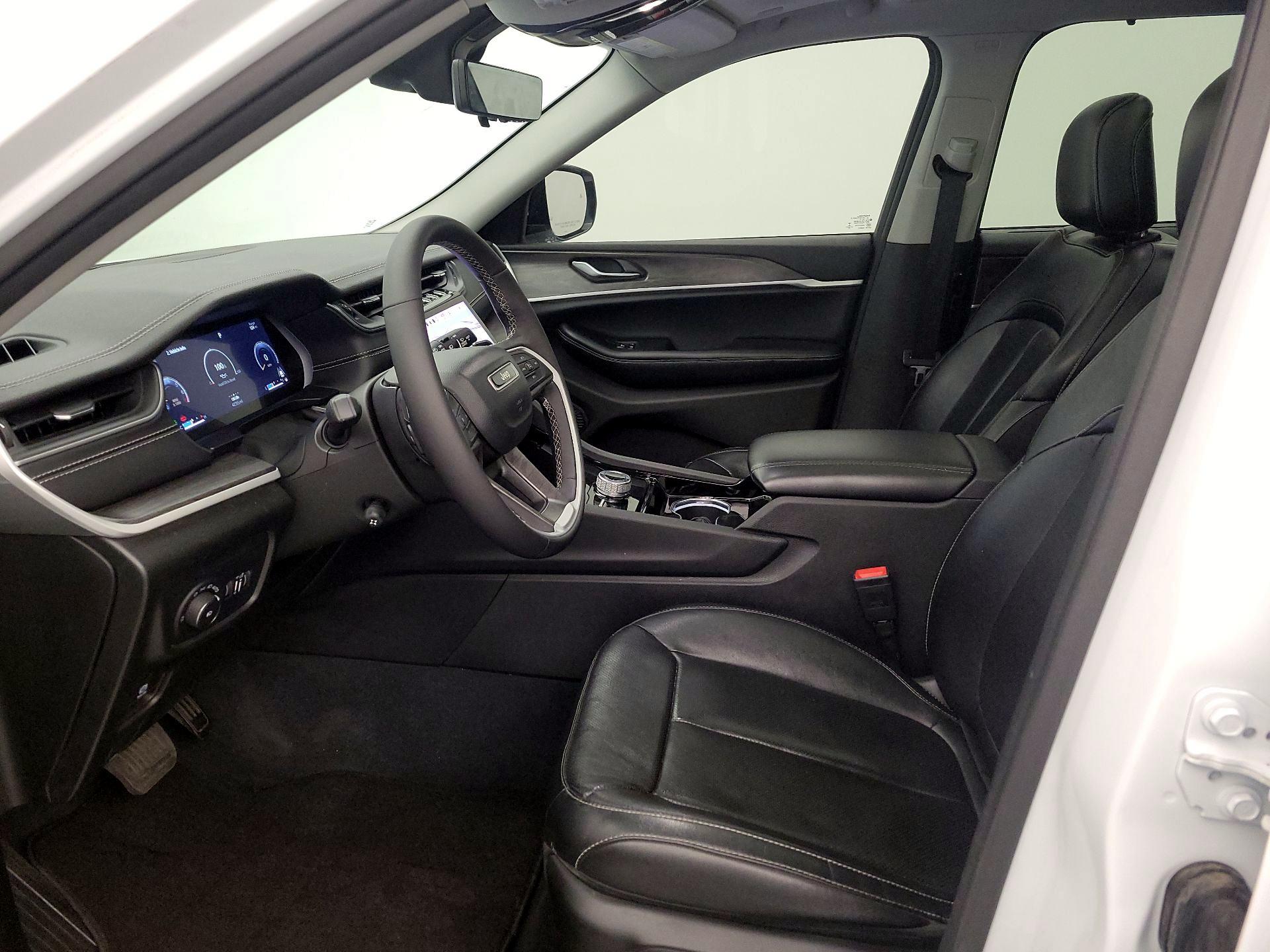 Thumbnail: 2023 Jeep Grand Cherokee L - 11