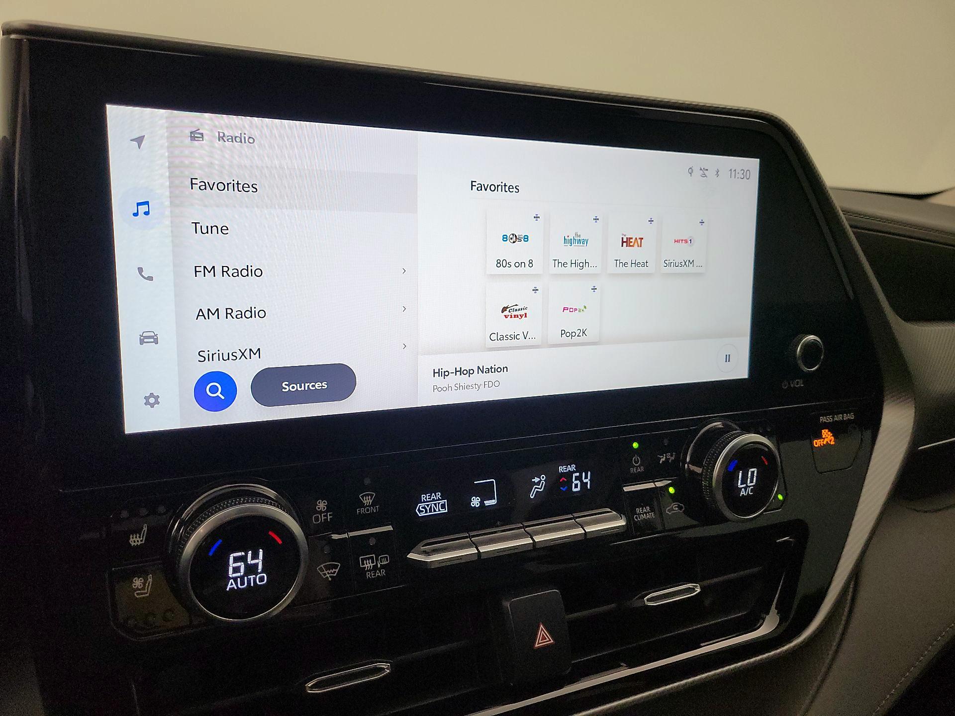 Thumbnail: 2023 Toyota Highlander - 16