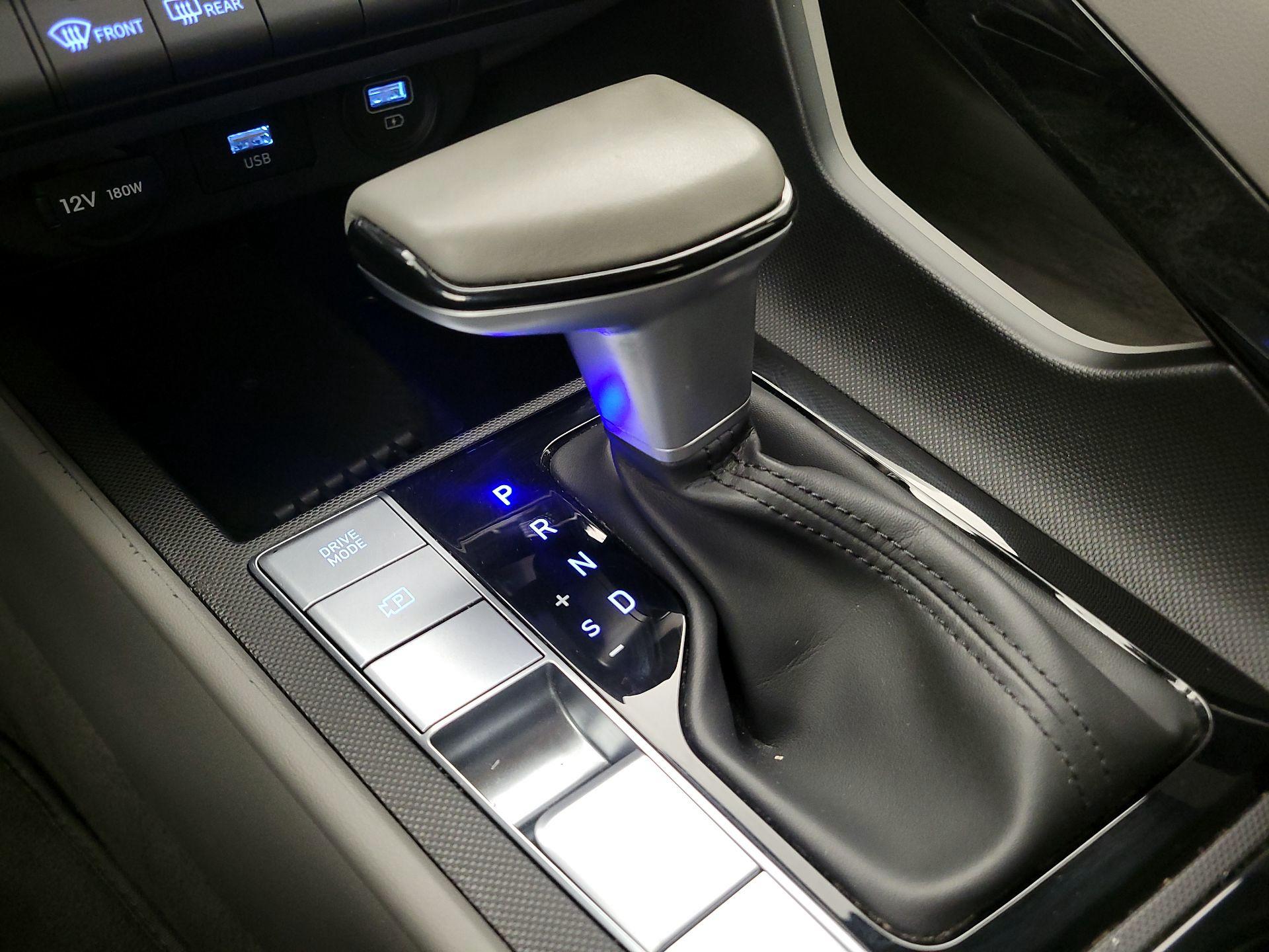 Thumbnail: 2023 Hyundai Elantra - 18