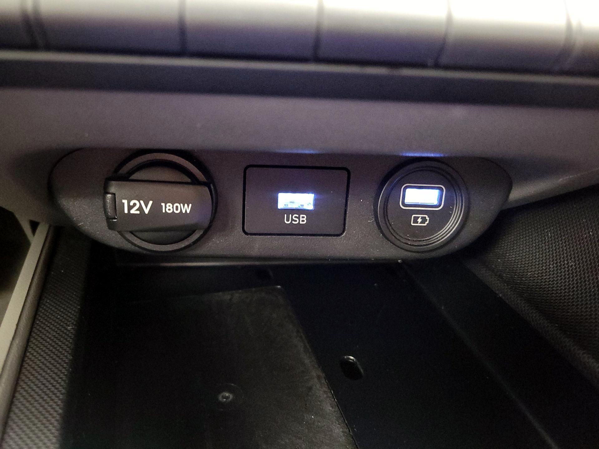 Thumbnail: 2023 Hyundai Elantra - 19