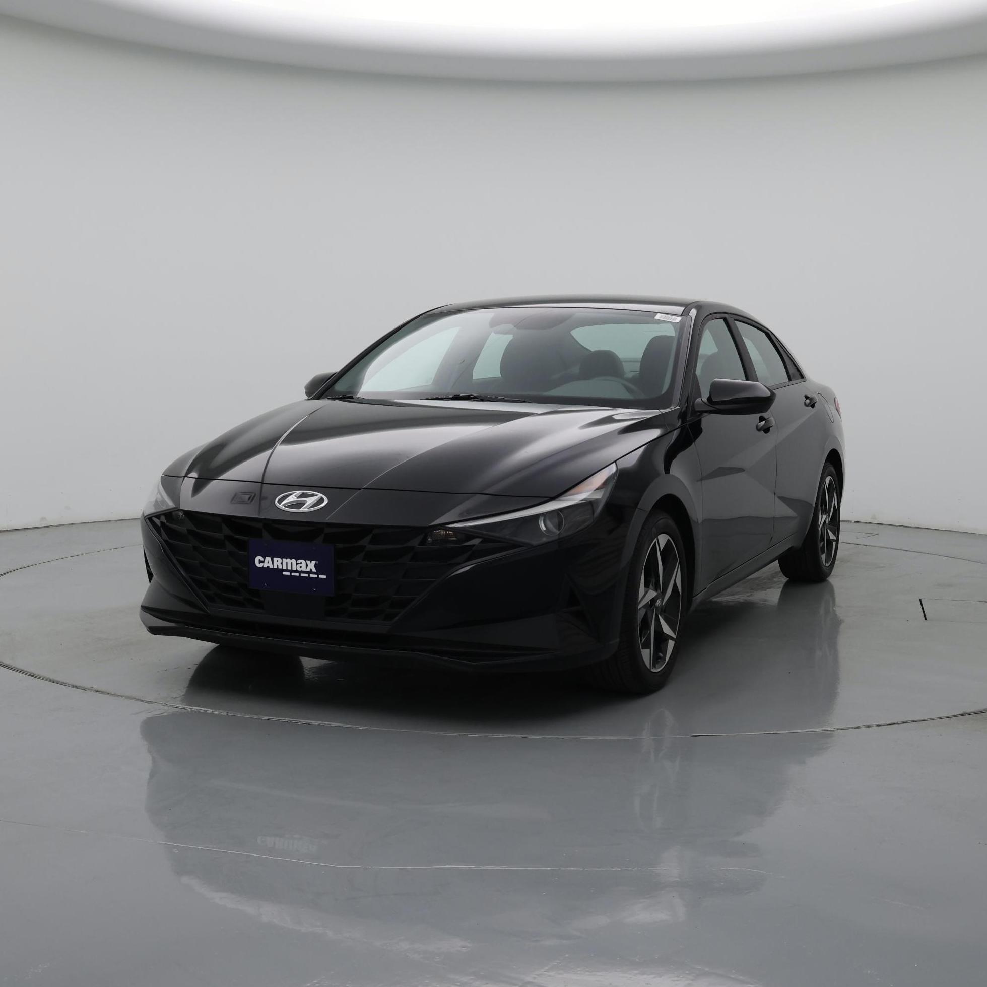 Thumbnail: 2023 Hyundai Elantra - 4