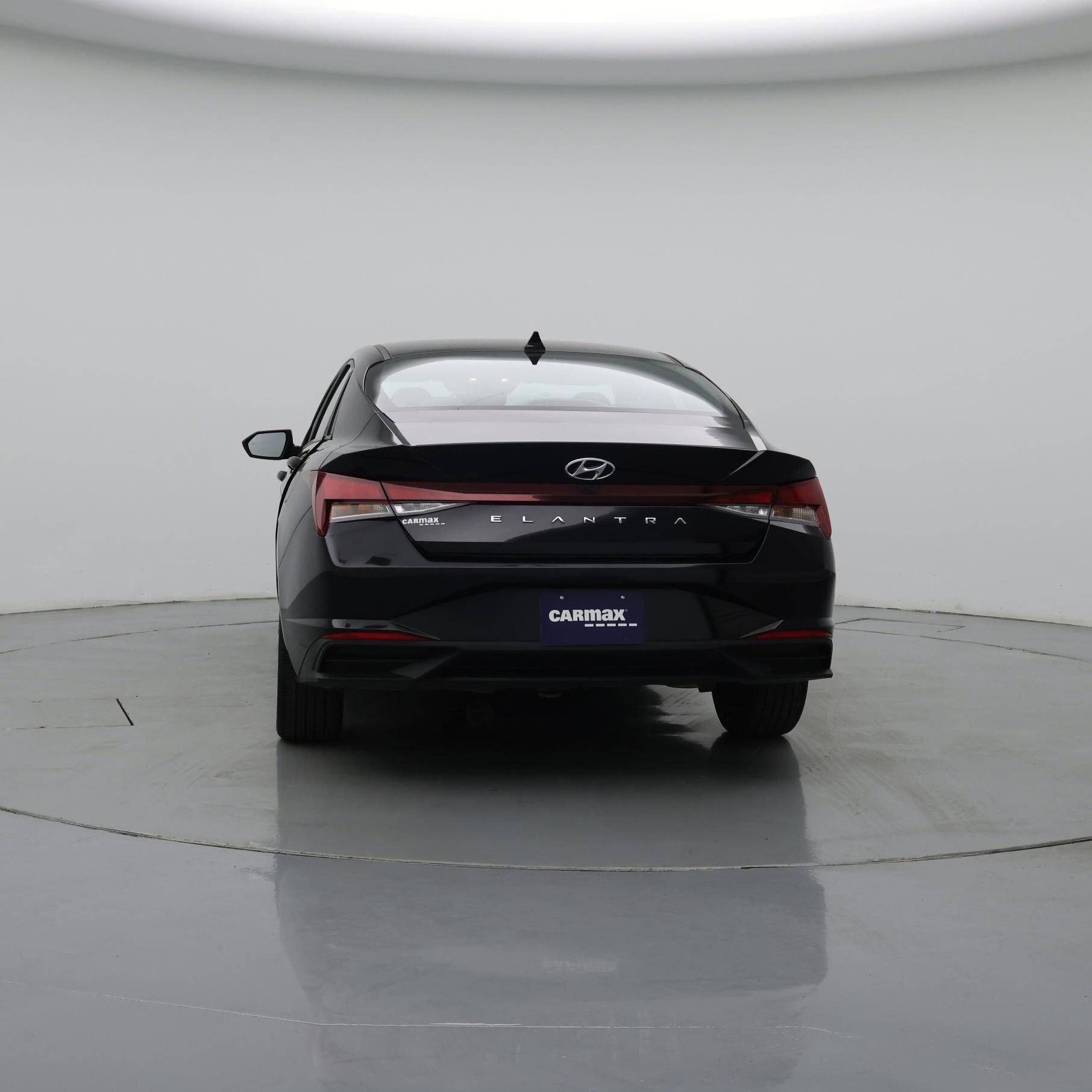 Thumbnail: 2023 Hyundai Elantra - 6