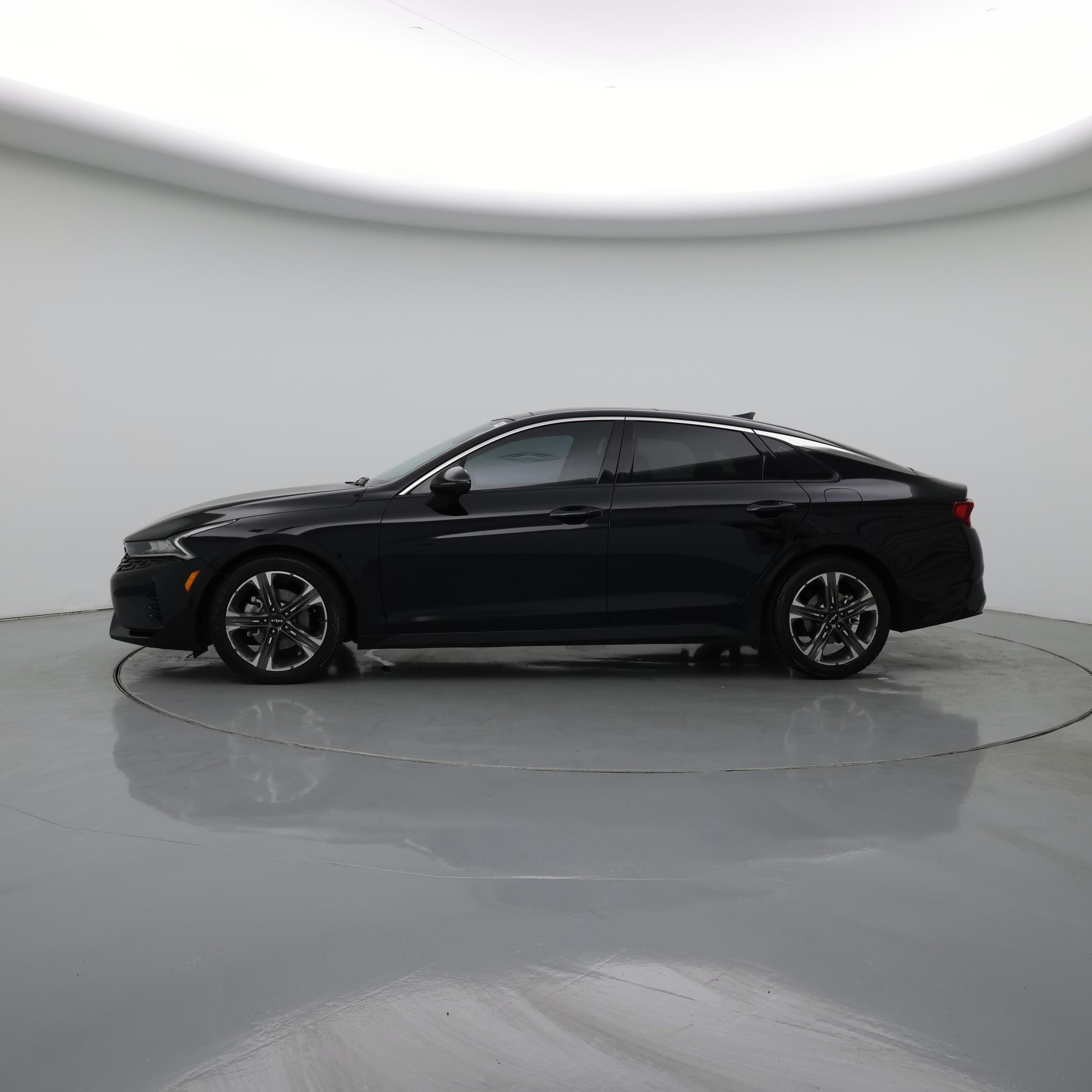 Thumbnail: 2022 Kia K5 - 3