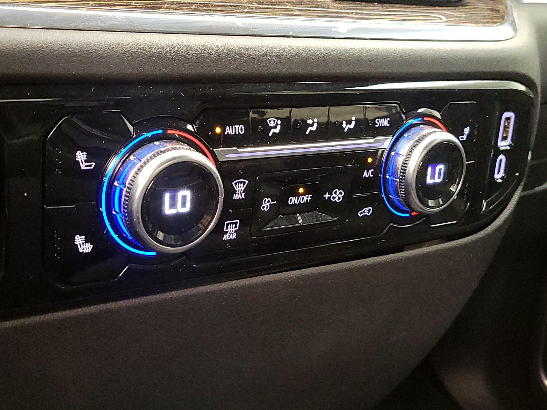 Thumbnail: 2023 GMC Sierra 1500 - 16