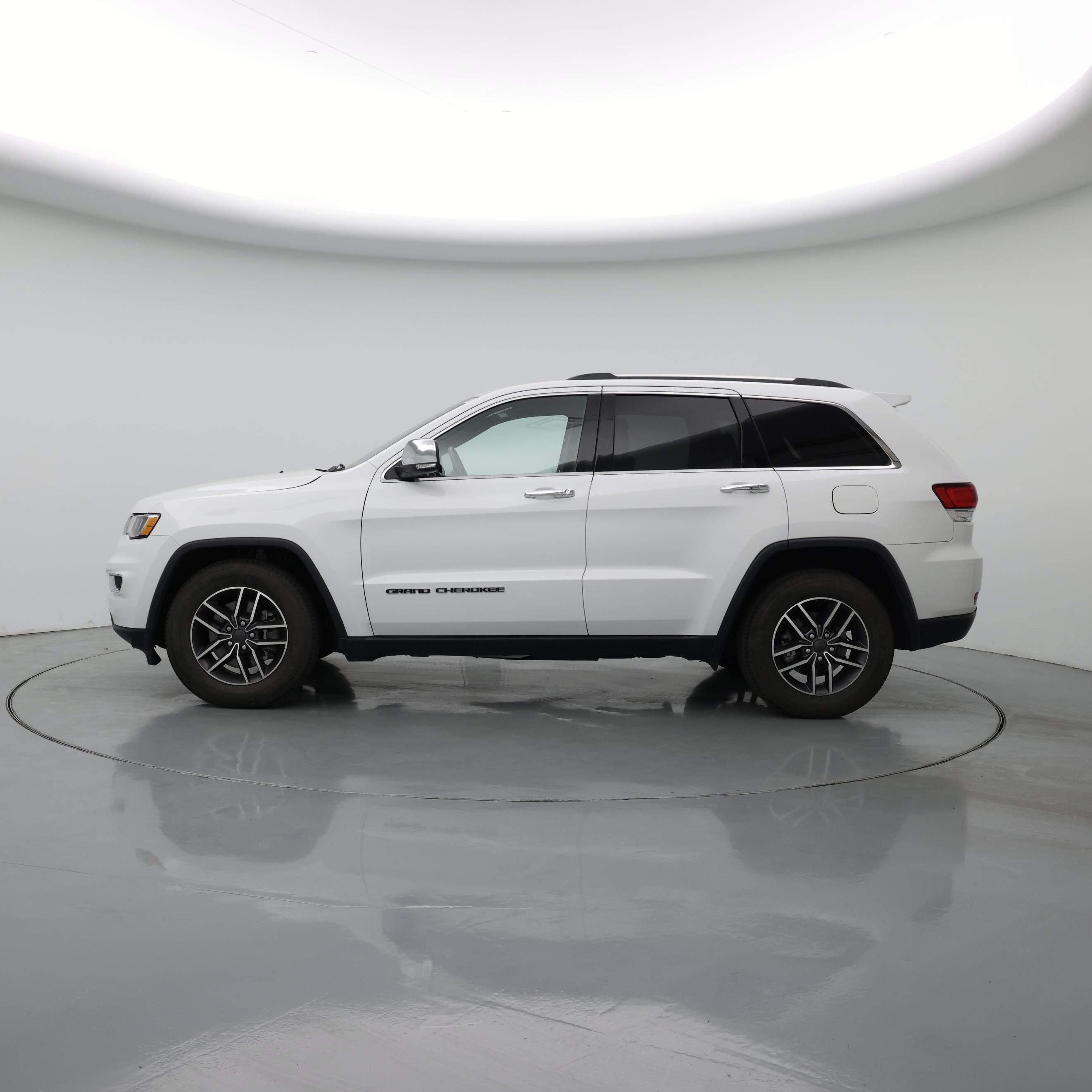 Thumbnail: 2021 Jeep Grand Cherokee - 3