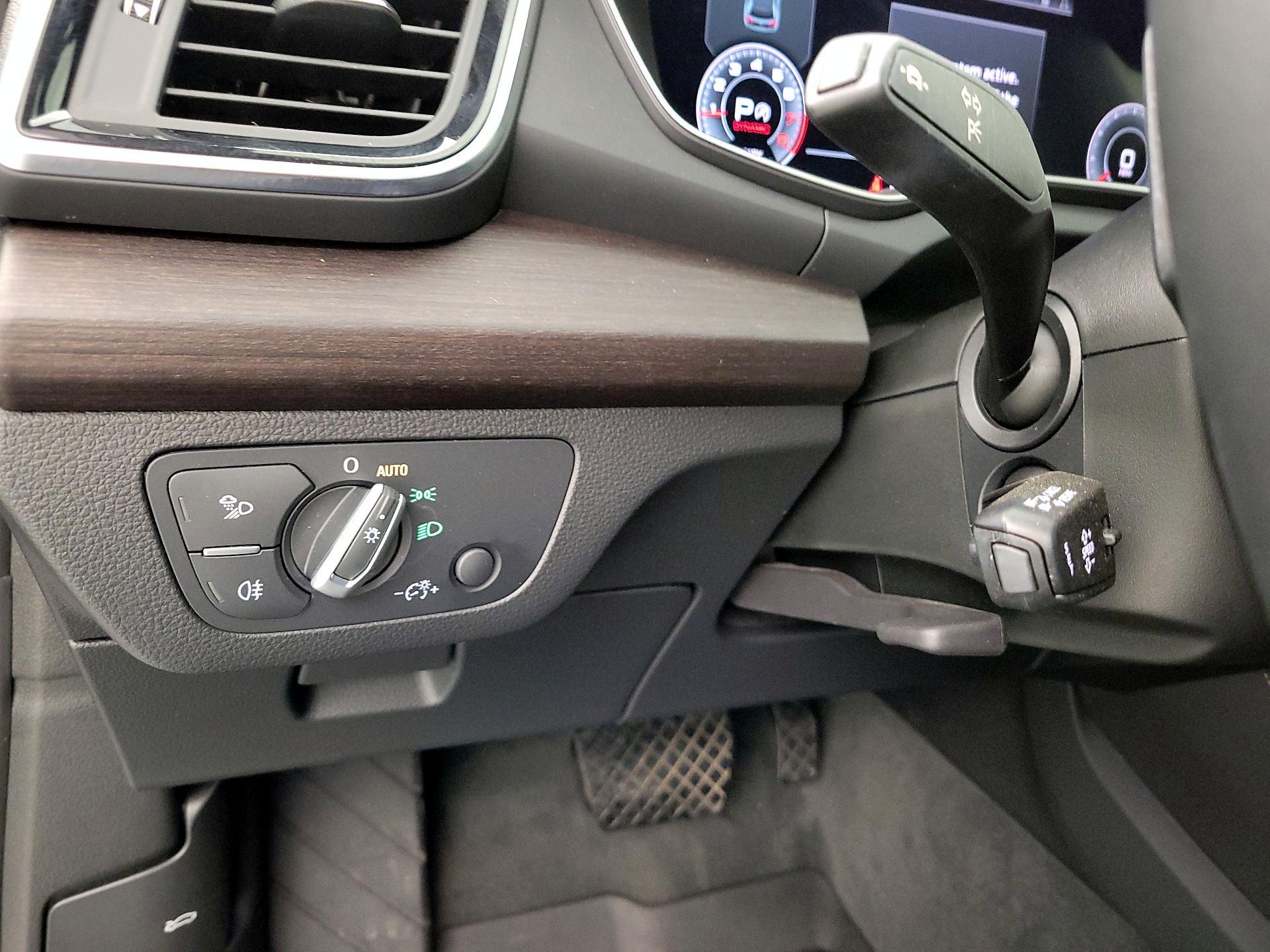 Thumbnail: 2022 Audi Q5 - 13